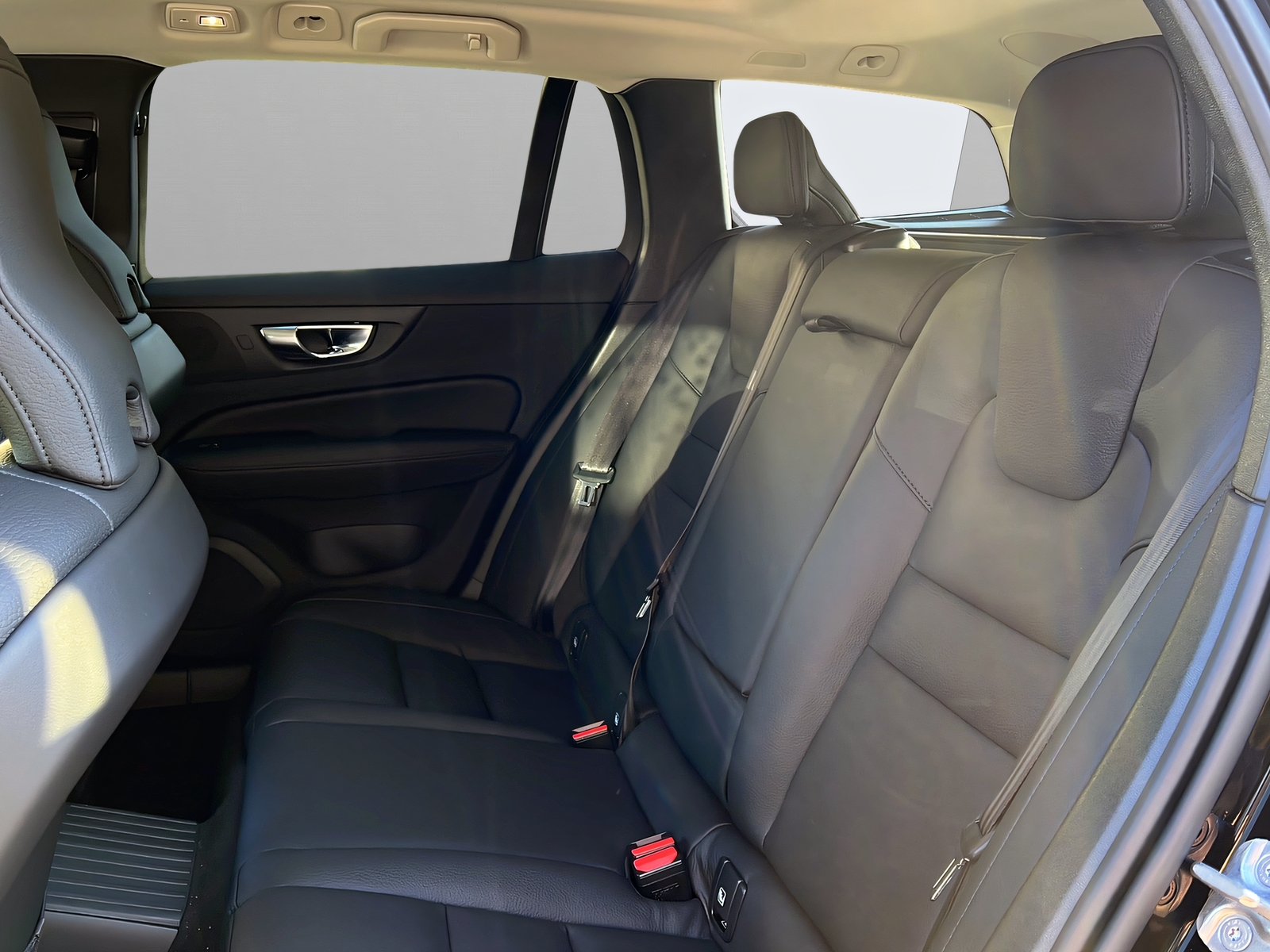 Image VOLVO V60 V60 2.0 T8 TE Ultra Dark eAWD