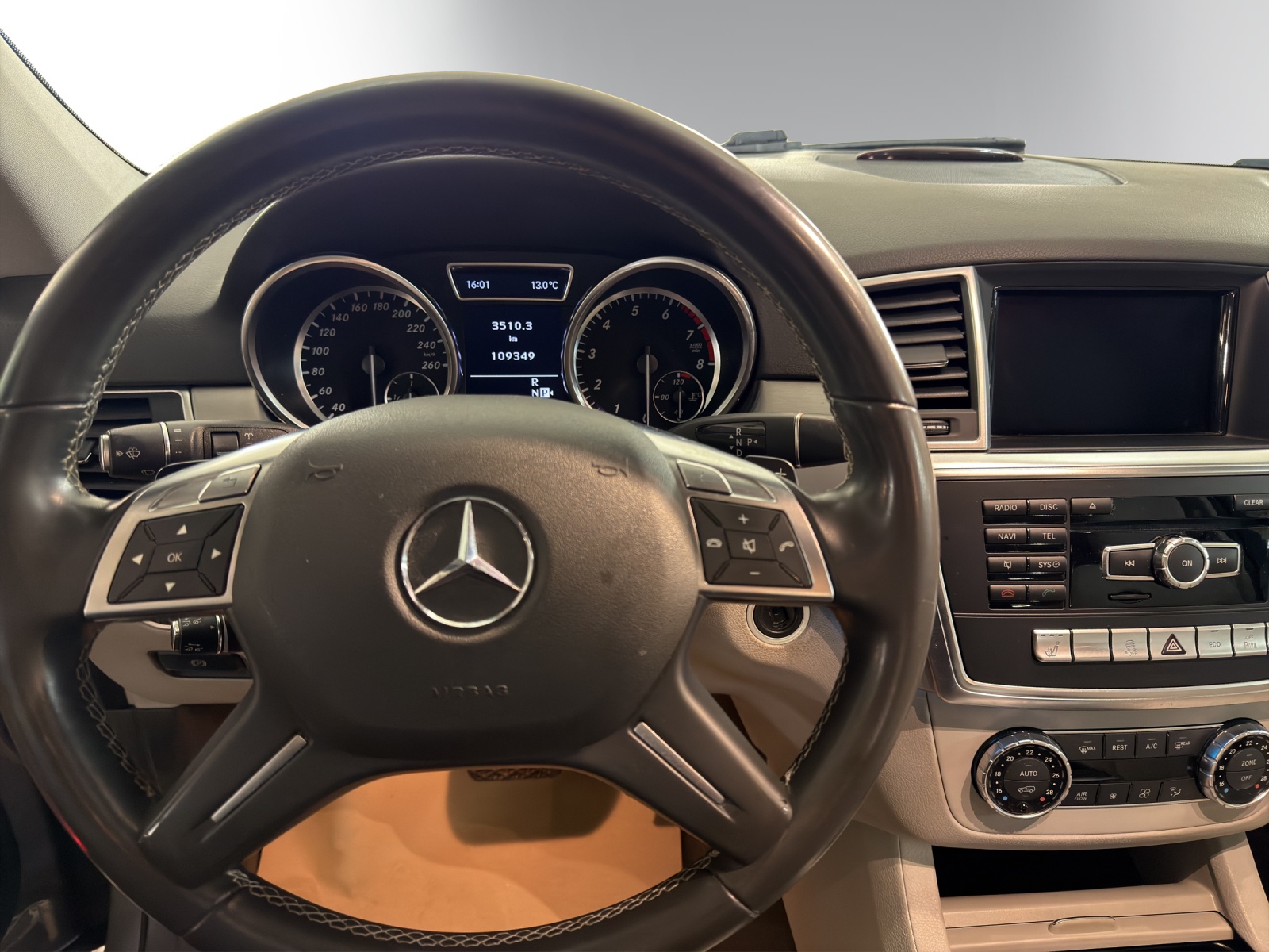 Image MERCEDES-BENZ ML-350 ML 350 4Matic 7G-Tronic
