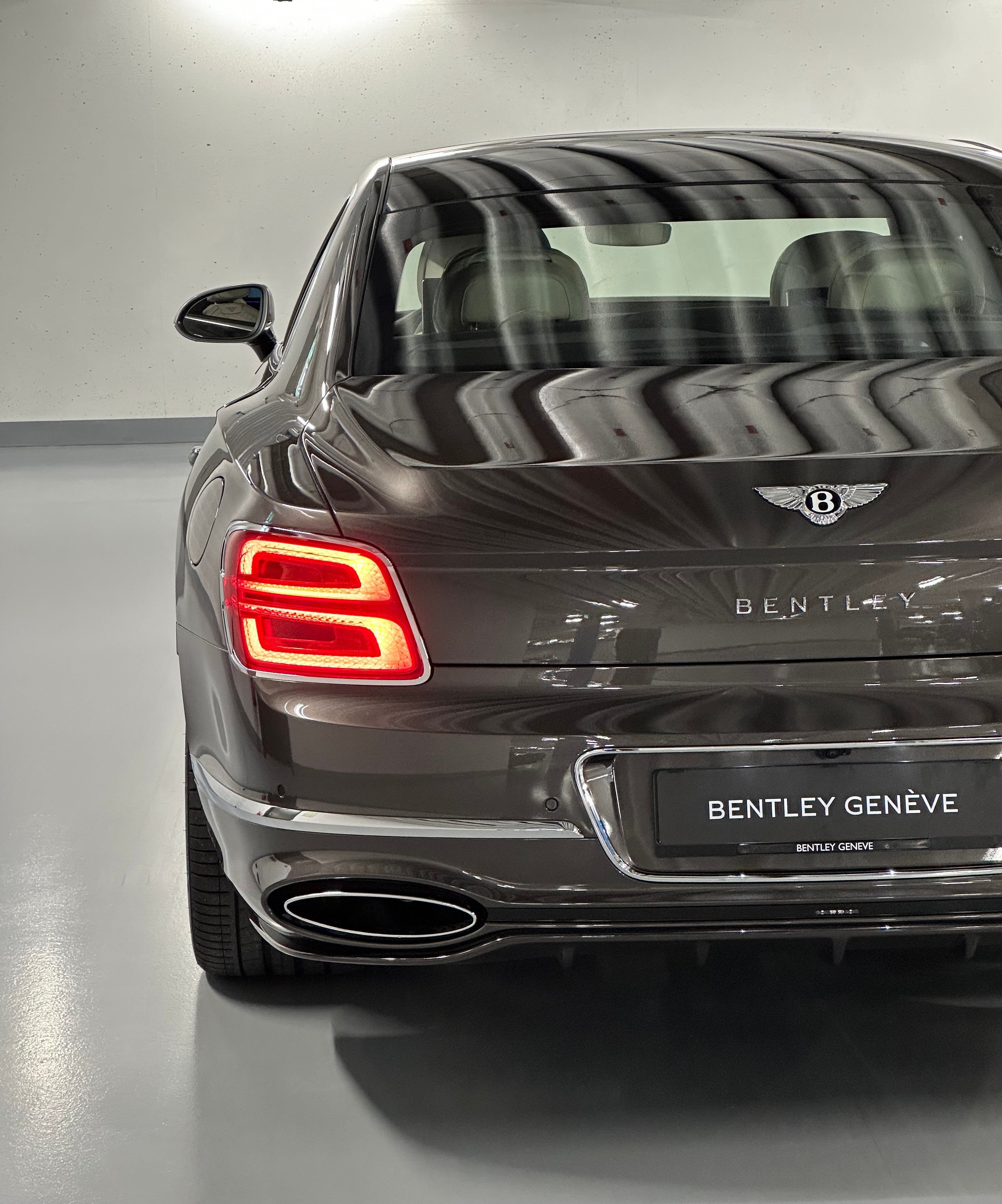 Image BENTLEY FLYING-SPUR FLYING SPUR V8 Mulliner 782 Ch
