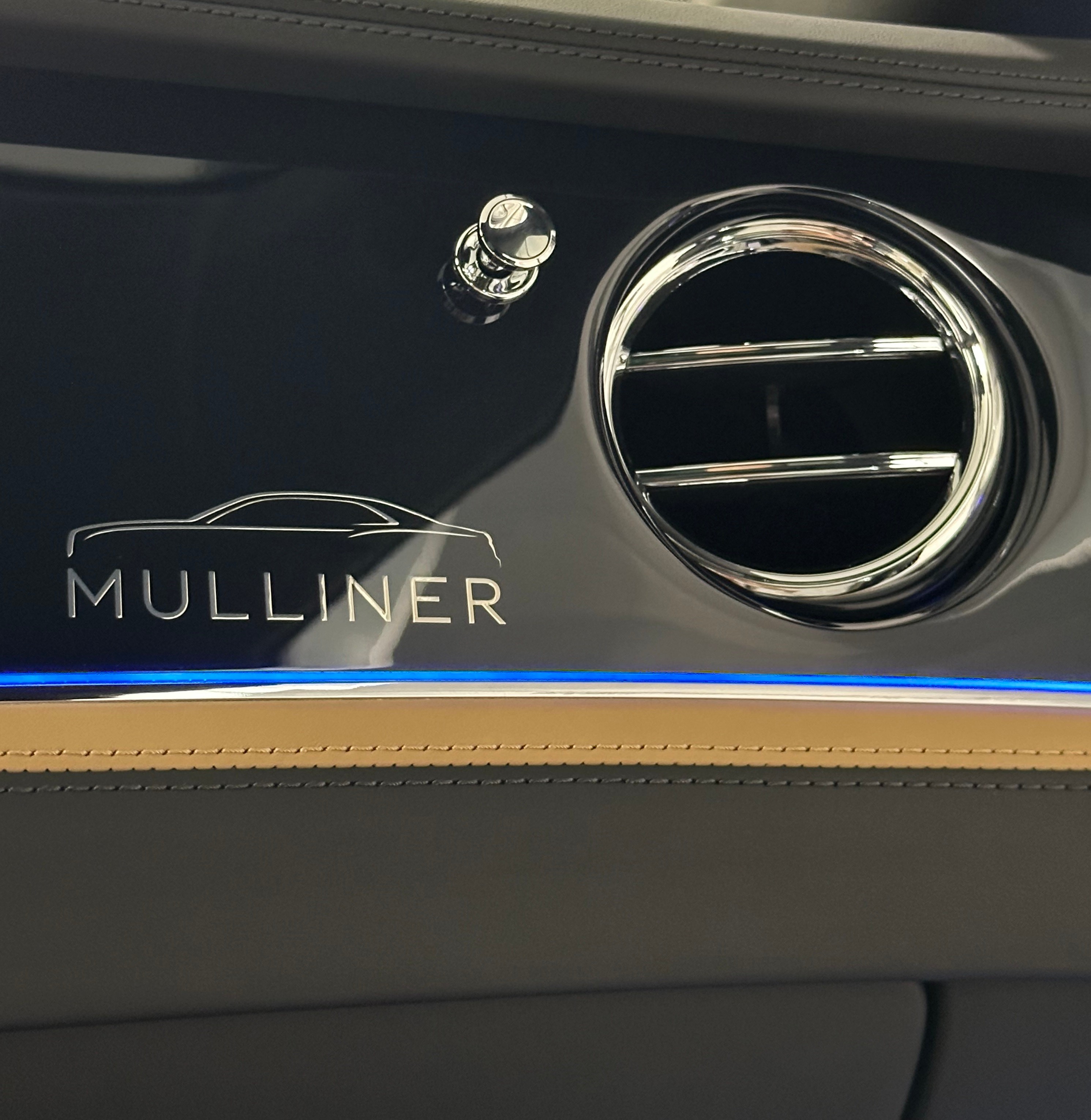 Image BENTLEY FLYING-SPUR FLYING SPUR V8 Mulliner 782 Ch