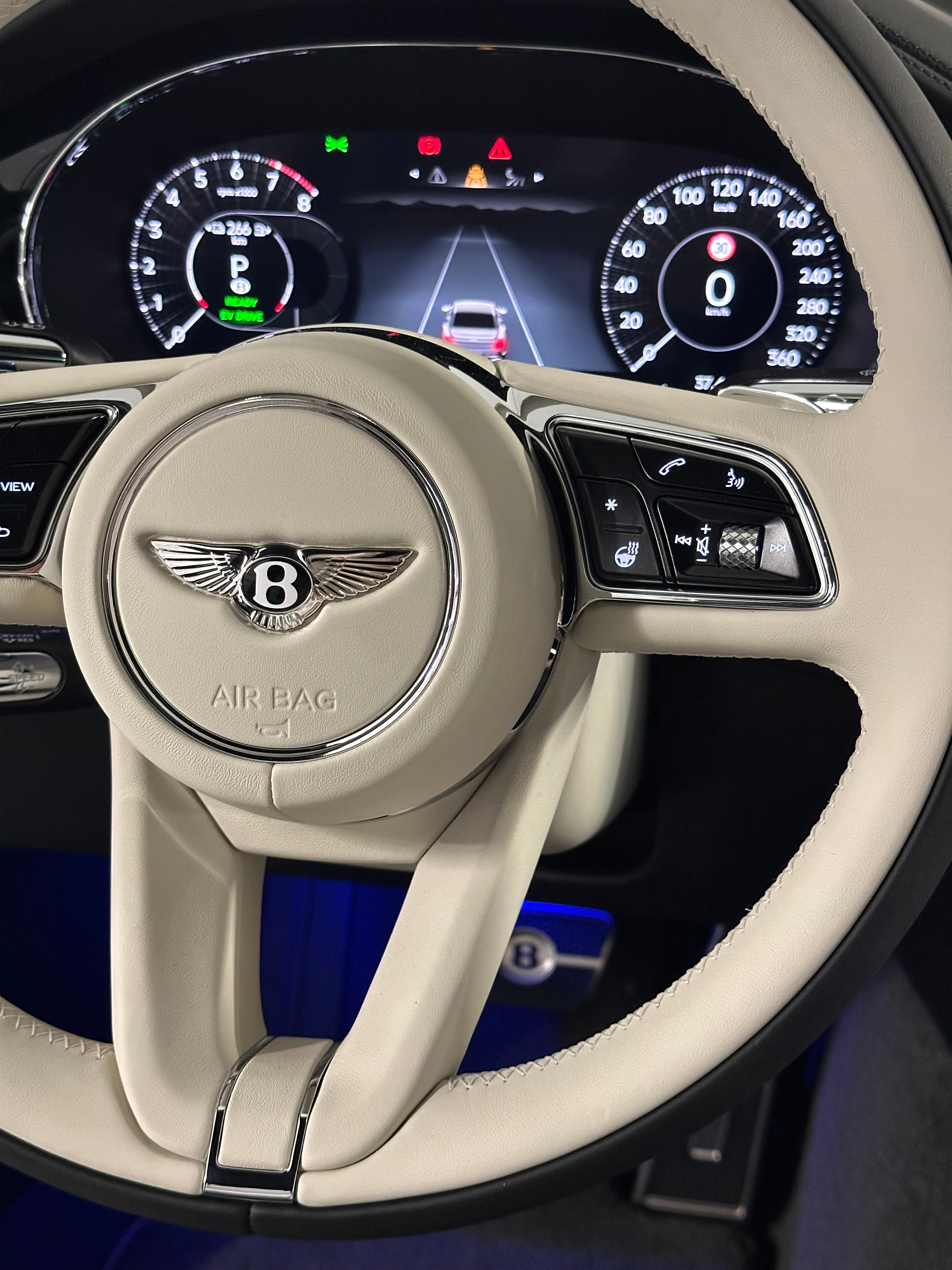 Image BENTLEY FLYING-SPUR FLYING SPUR V8 Mulliner 782 Ch