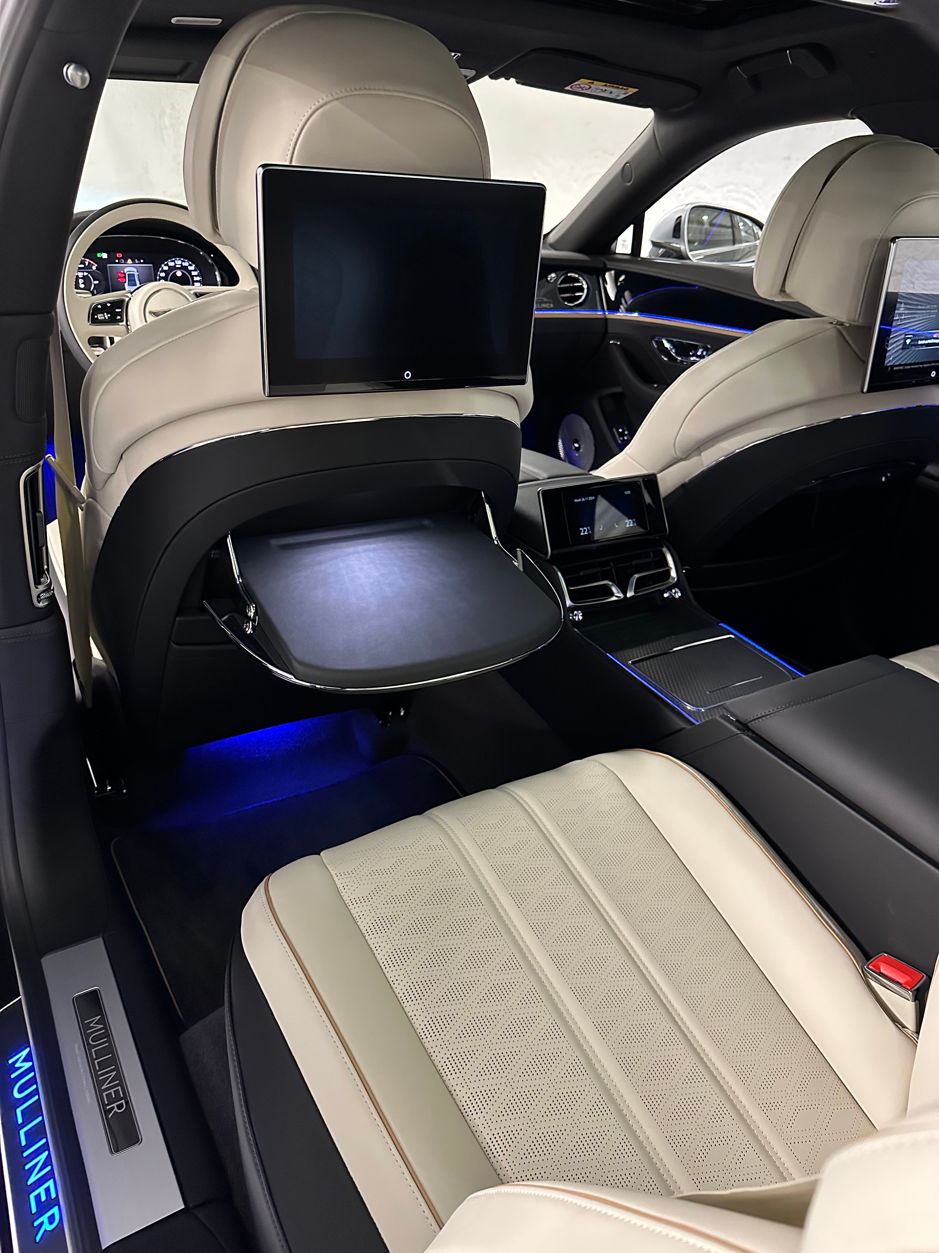 Image BENTLEY FLYING-SPUR FLYING SPUR V8 Mulliner 782 Ch