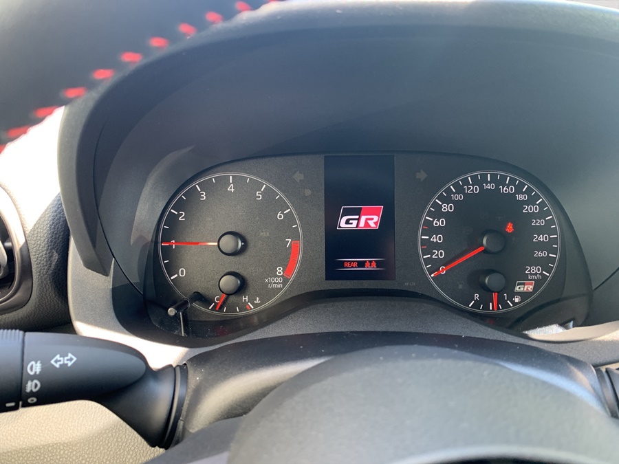 TOYOTA Yaris 1.6 GR Sport-image-10