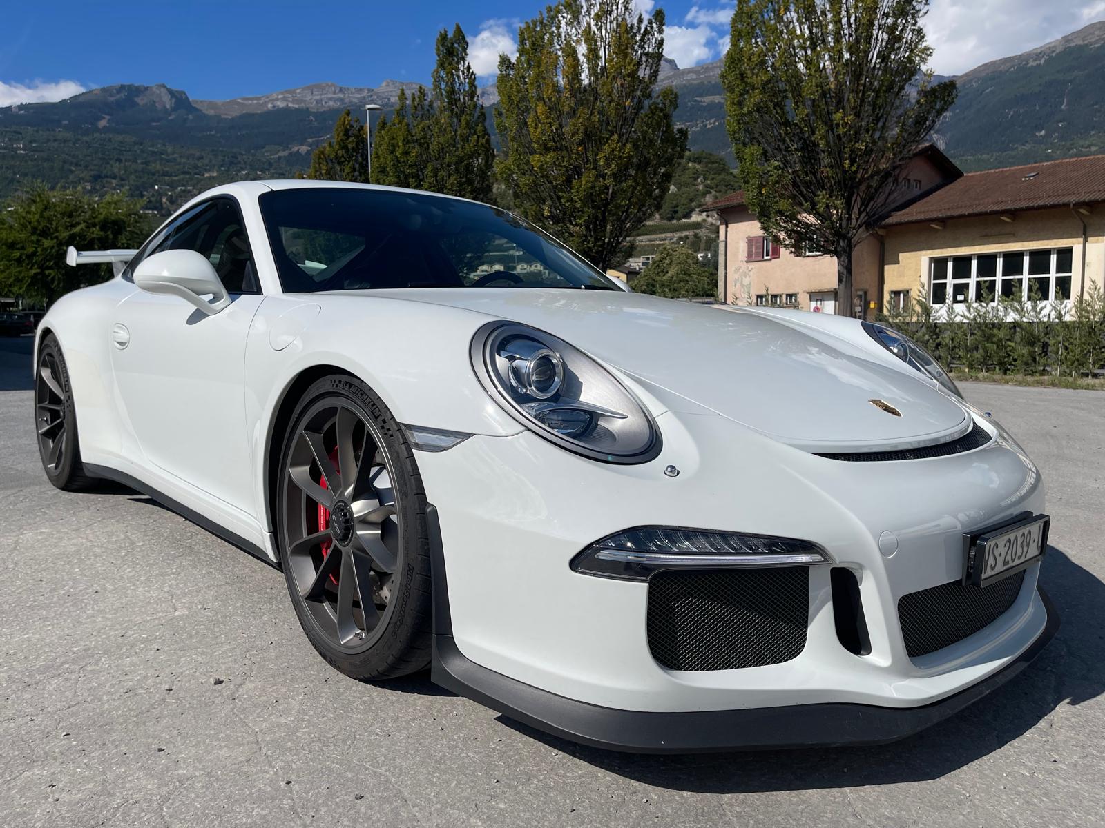 PORSCHE 911 GT3 PDK-image-1