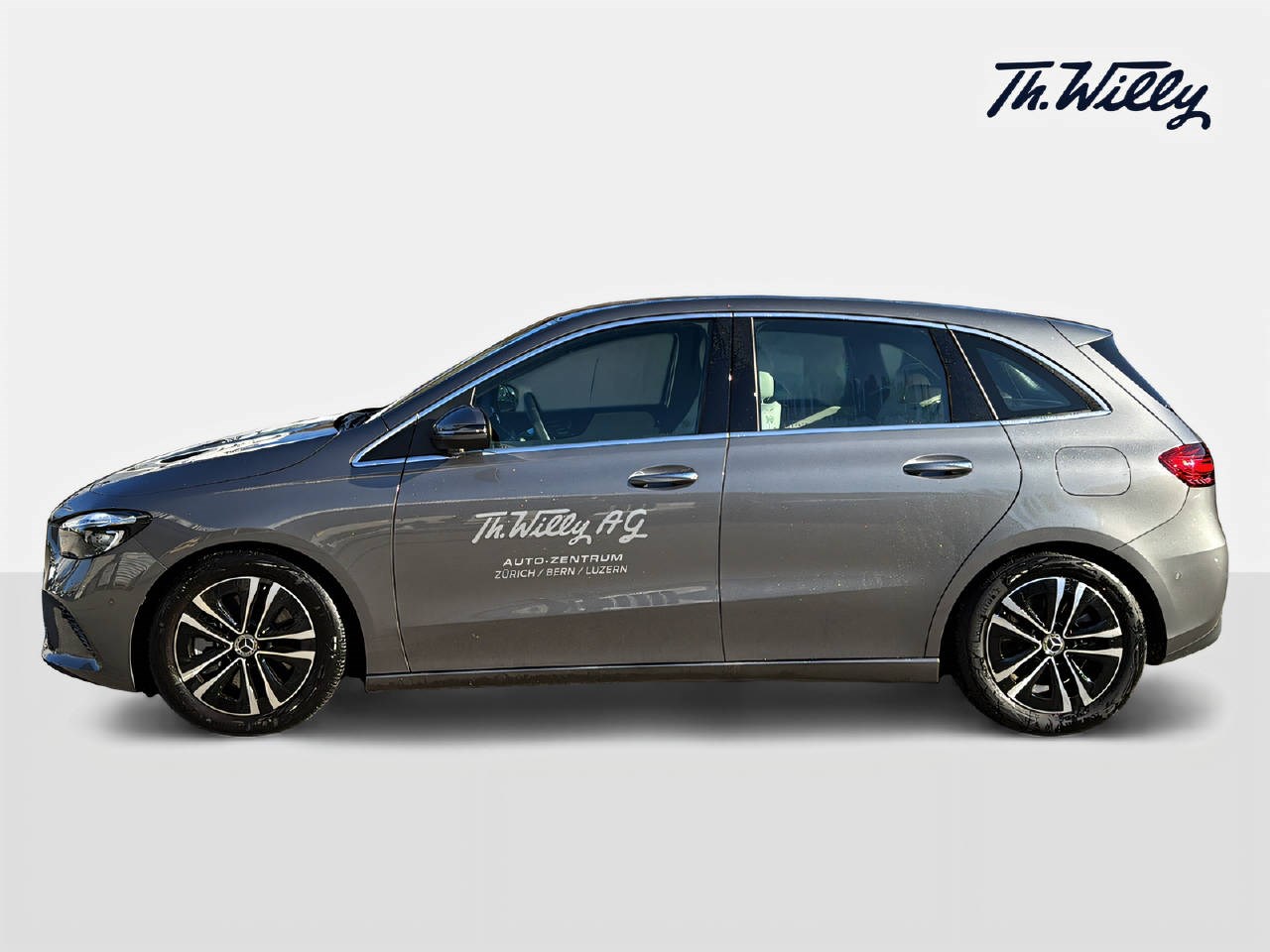 MERCEDES-BENZ B 250 Progressive 4matic-showroom-element-1