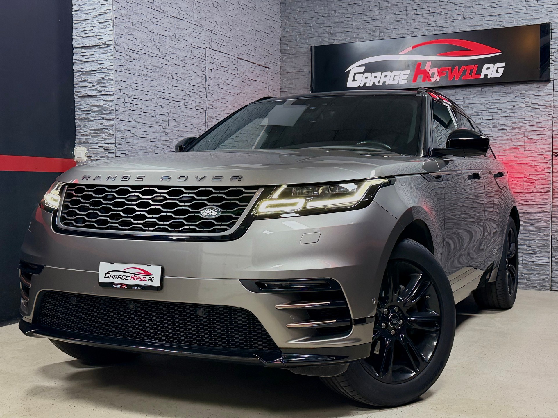 LAND ROVER Range Rover Velar R-Dynamic P 250 SE Automatic-showroom-element-2