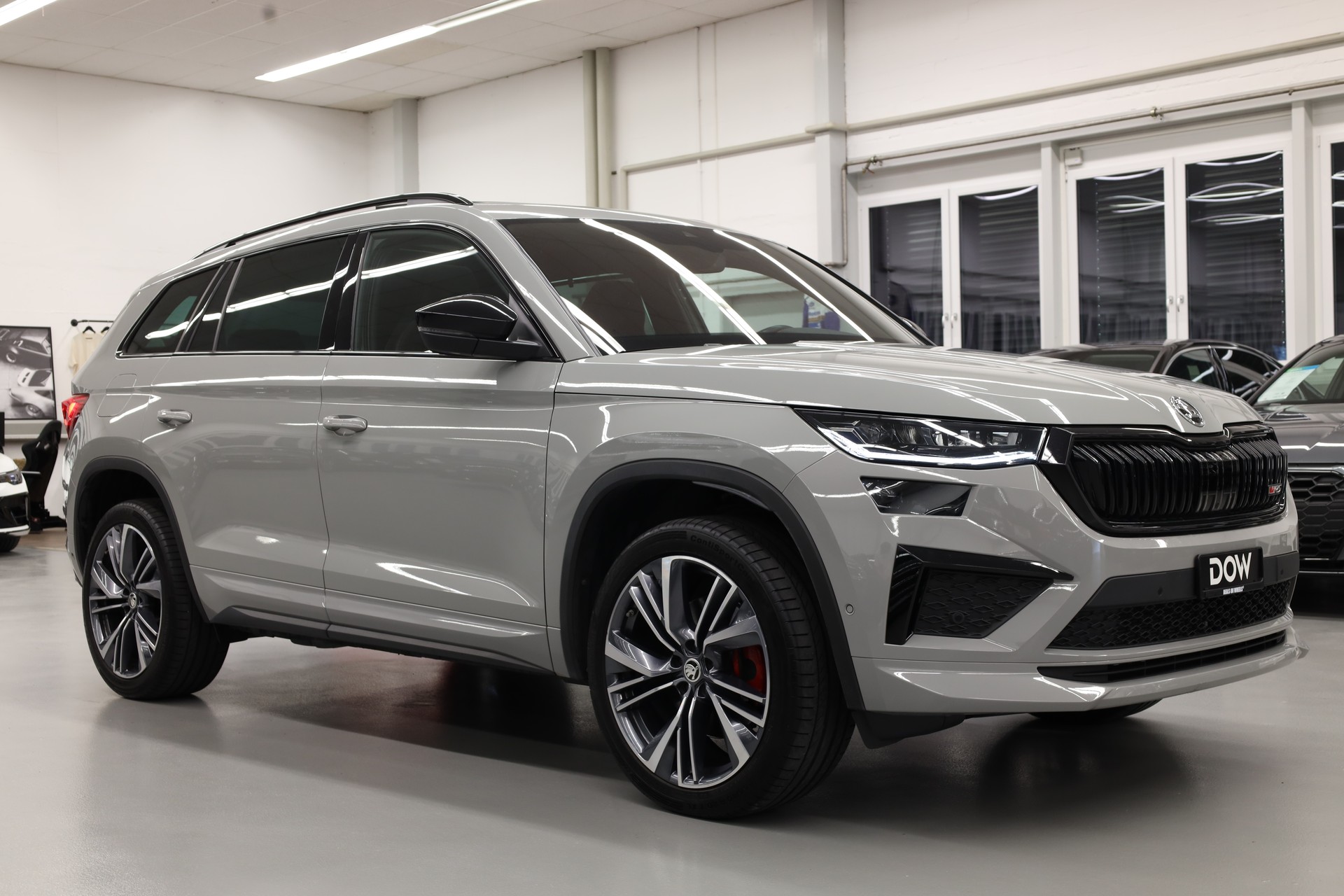 SKODA Kodiaq 2.0 TSI RS DSG-showroom-element-1