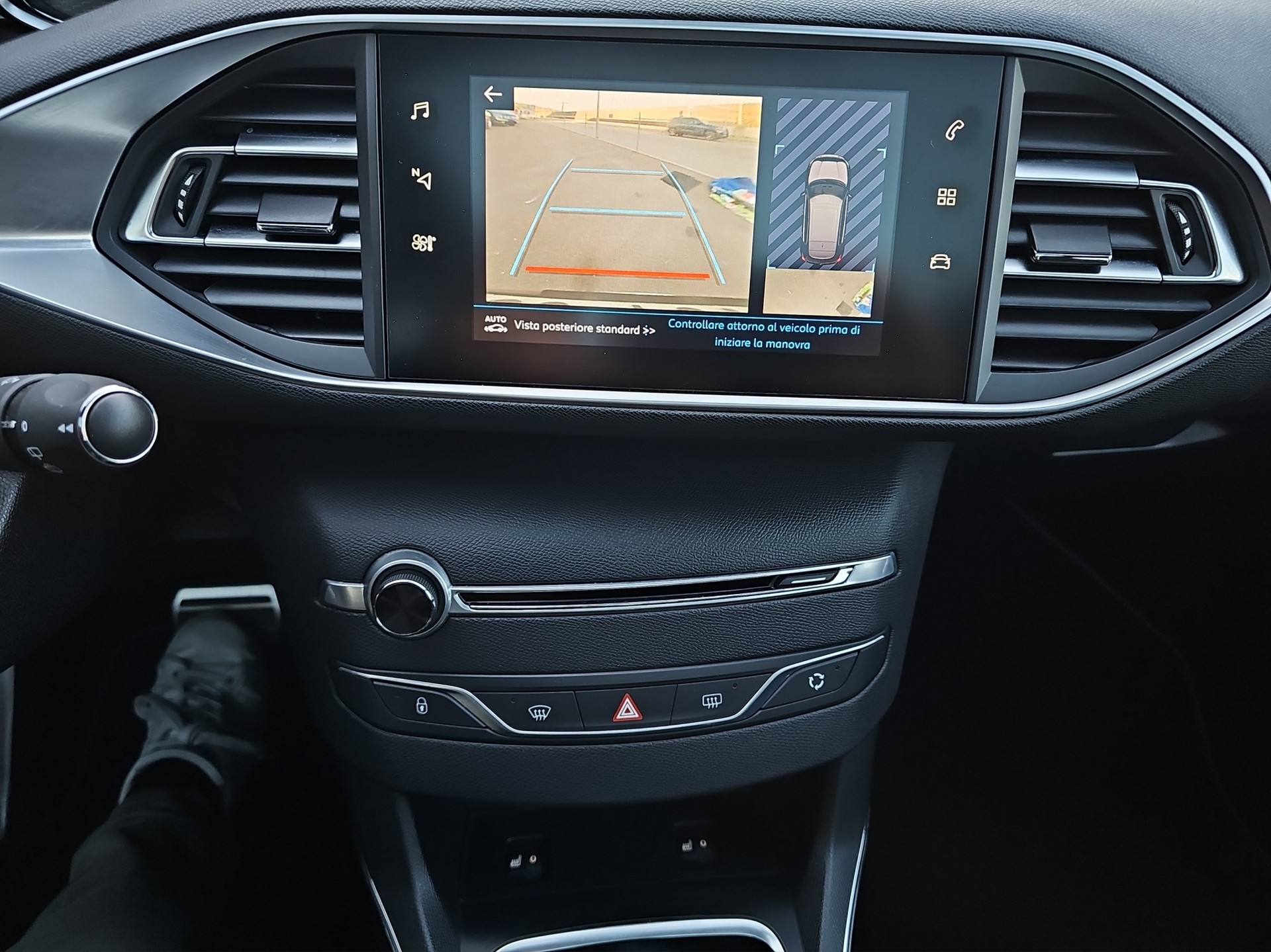 PEUGEOT 308 2.0 BlueHDI GT 180PS EAT8 Automat-image-12