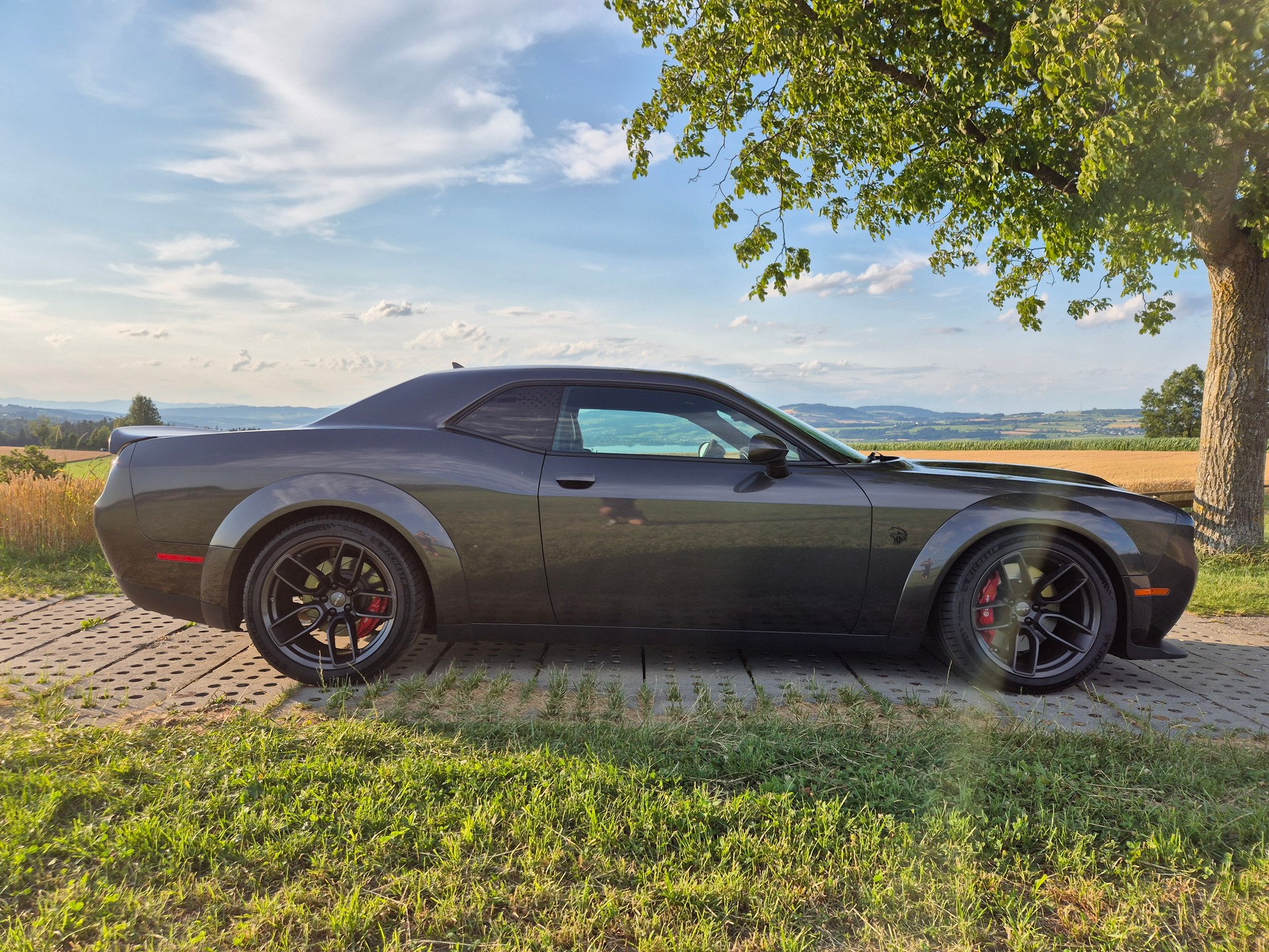 DODGE SRT Hellcat Redeye Widebody-image-2
