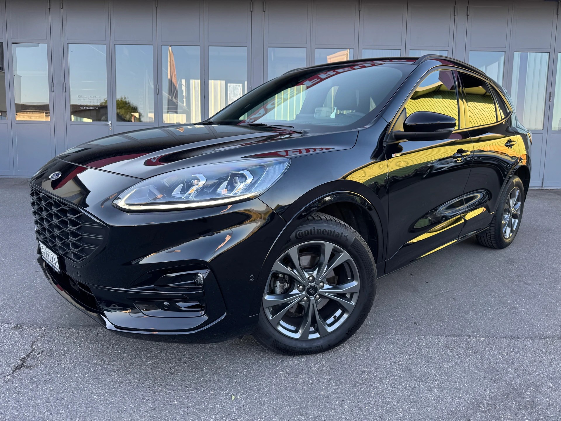 FORD Kuga 2.5 FHEV ST-Line X 4WD