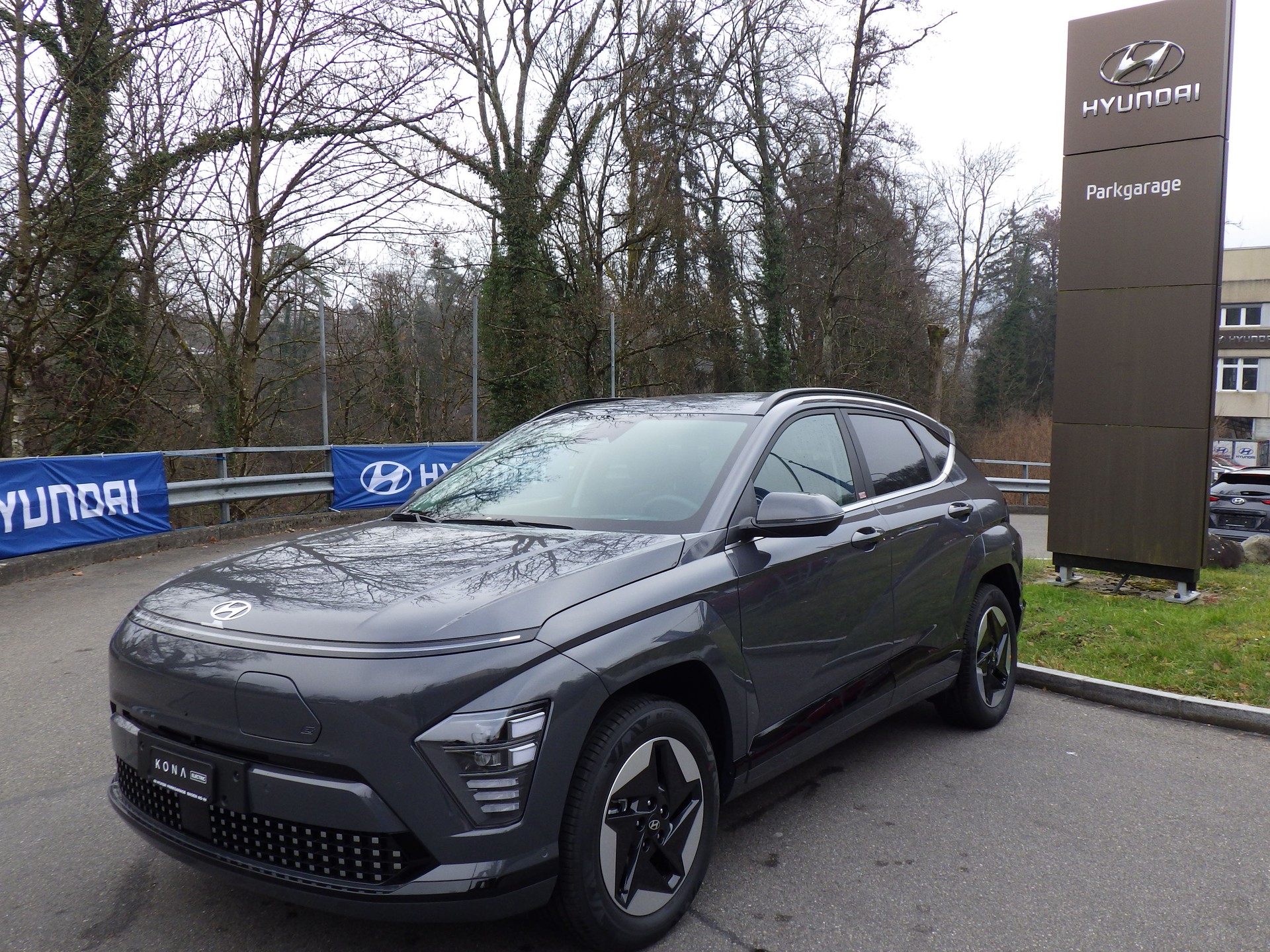 HYUNDAI Kona EV 65.4 kWh Amplia