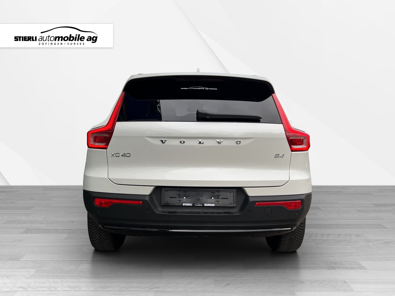 VOLVO XC40 2.0 B4 MH Plus Dark-image-5