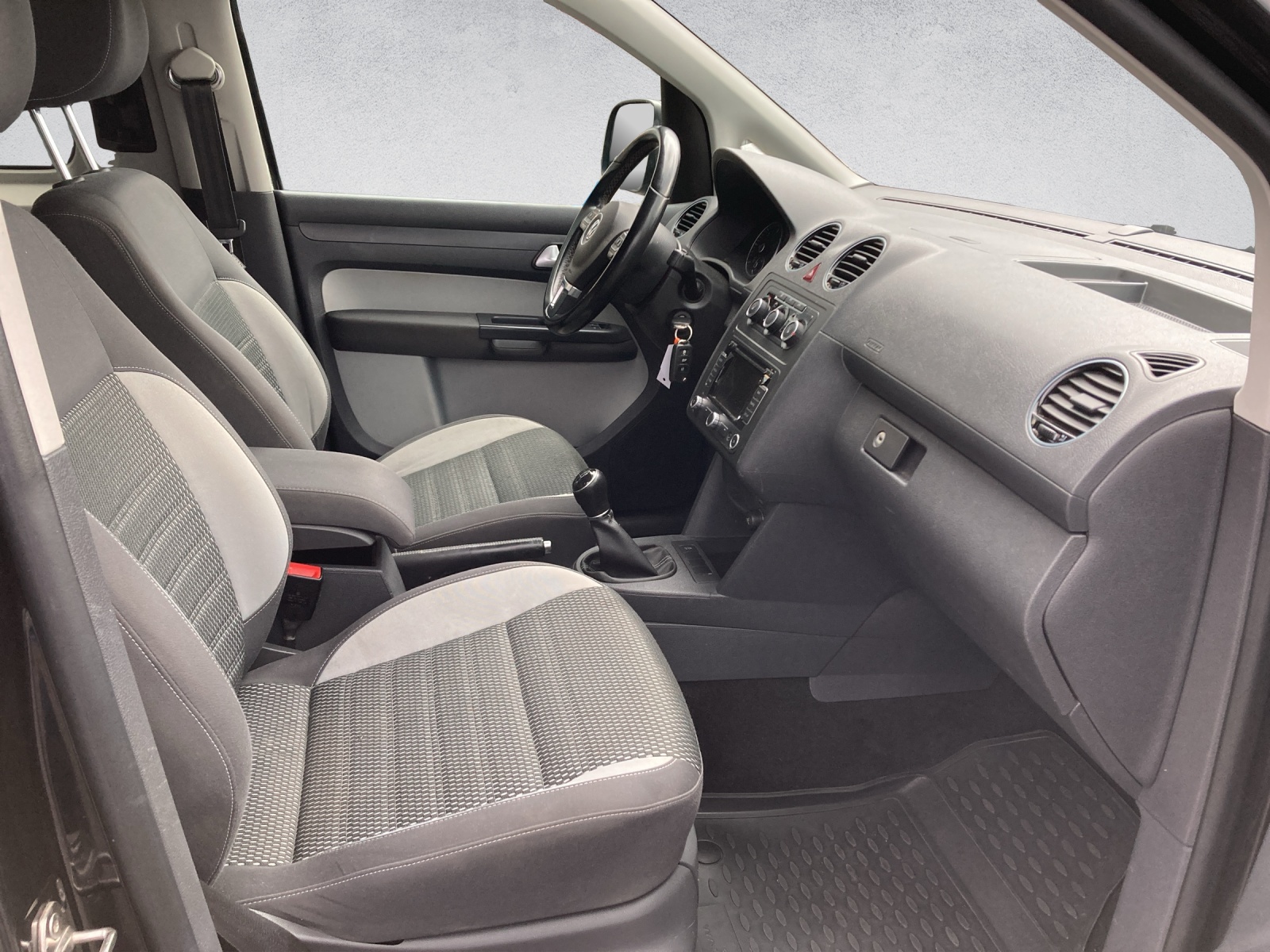 VW Cross 2.0 TDI 4Motion-image-8