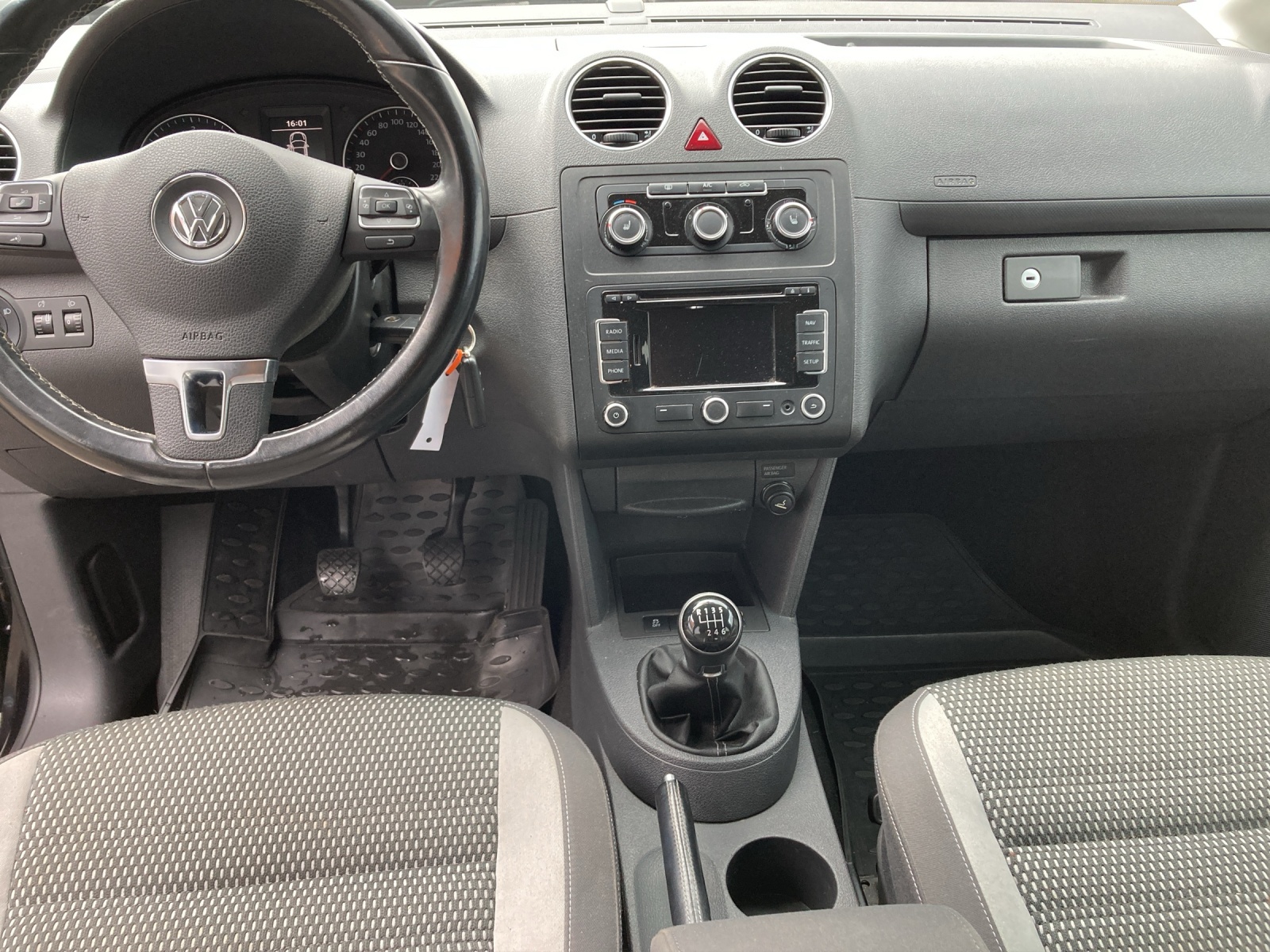VW Cross 2.0 TDI 4Motion-image-4