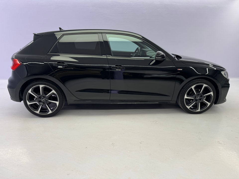 A1 Sportback 1.5 35 TFSI S Line S-Tronic