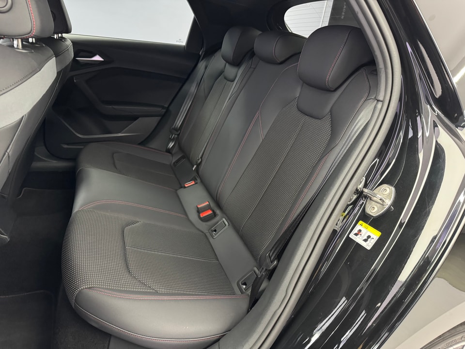 A1 Sportback 1.5 35 TFSI S Line S-Tronic