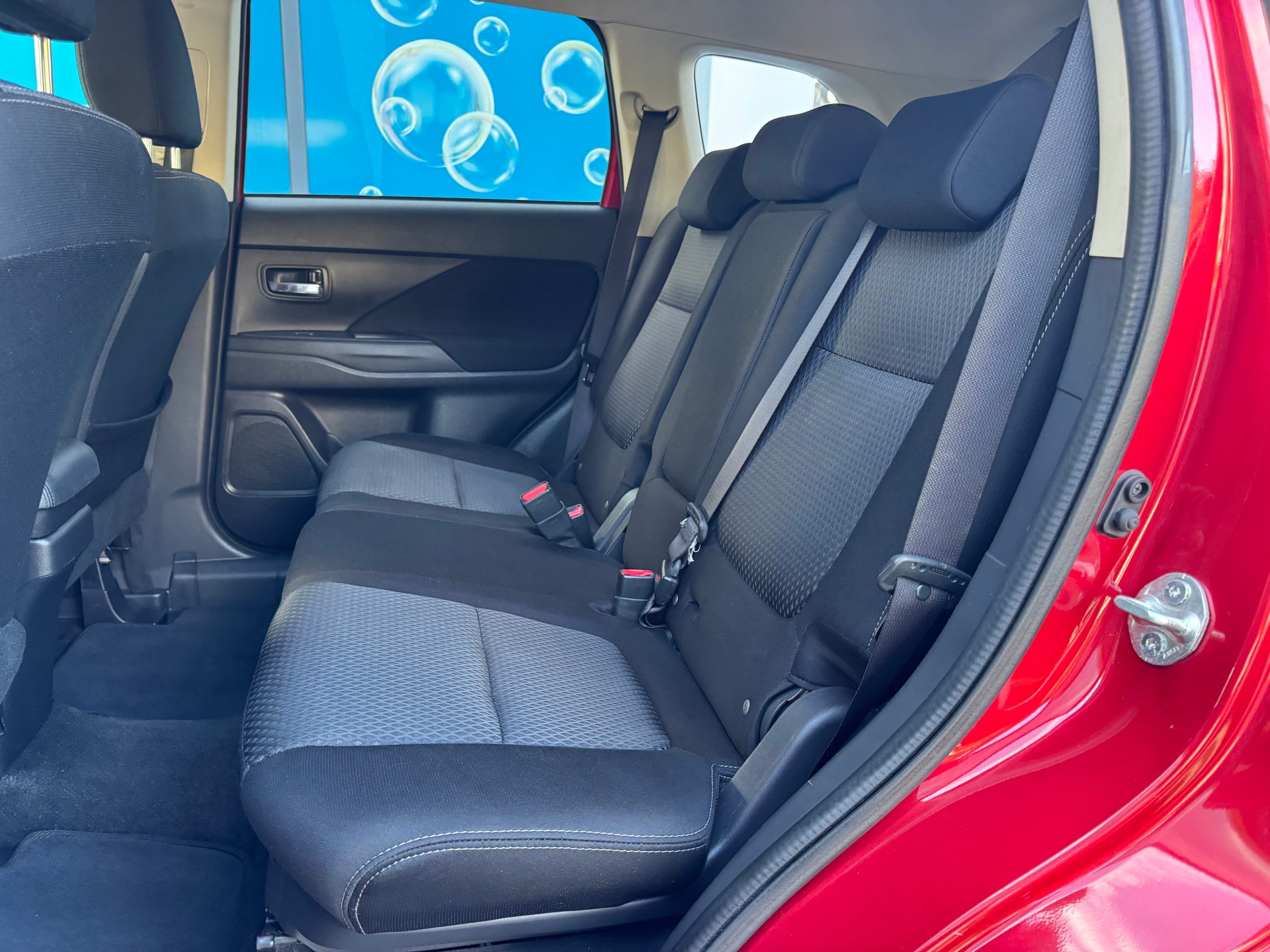 MITSUBISHI Outlander 2.2 DID Style 4WD Automatic-image-8