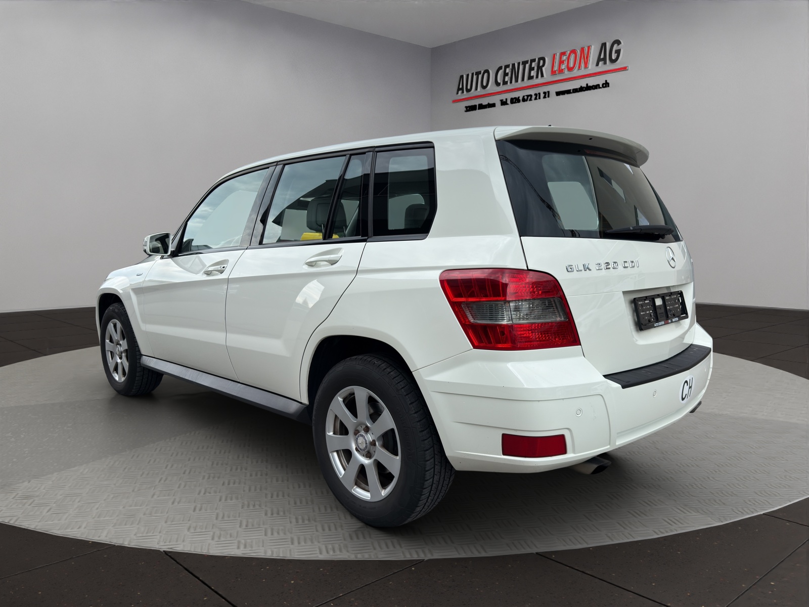 MERCEDES-BENZ GLK 220 CDI BlueEfficiency 4Matic 7G-Tronic-showroom-element-3