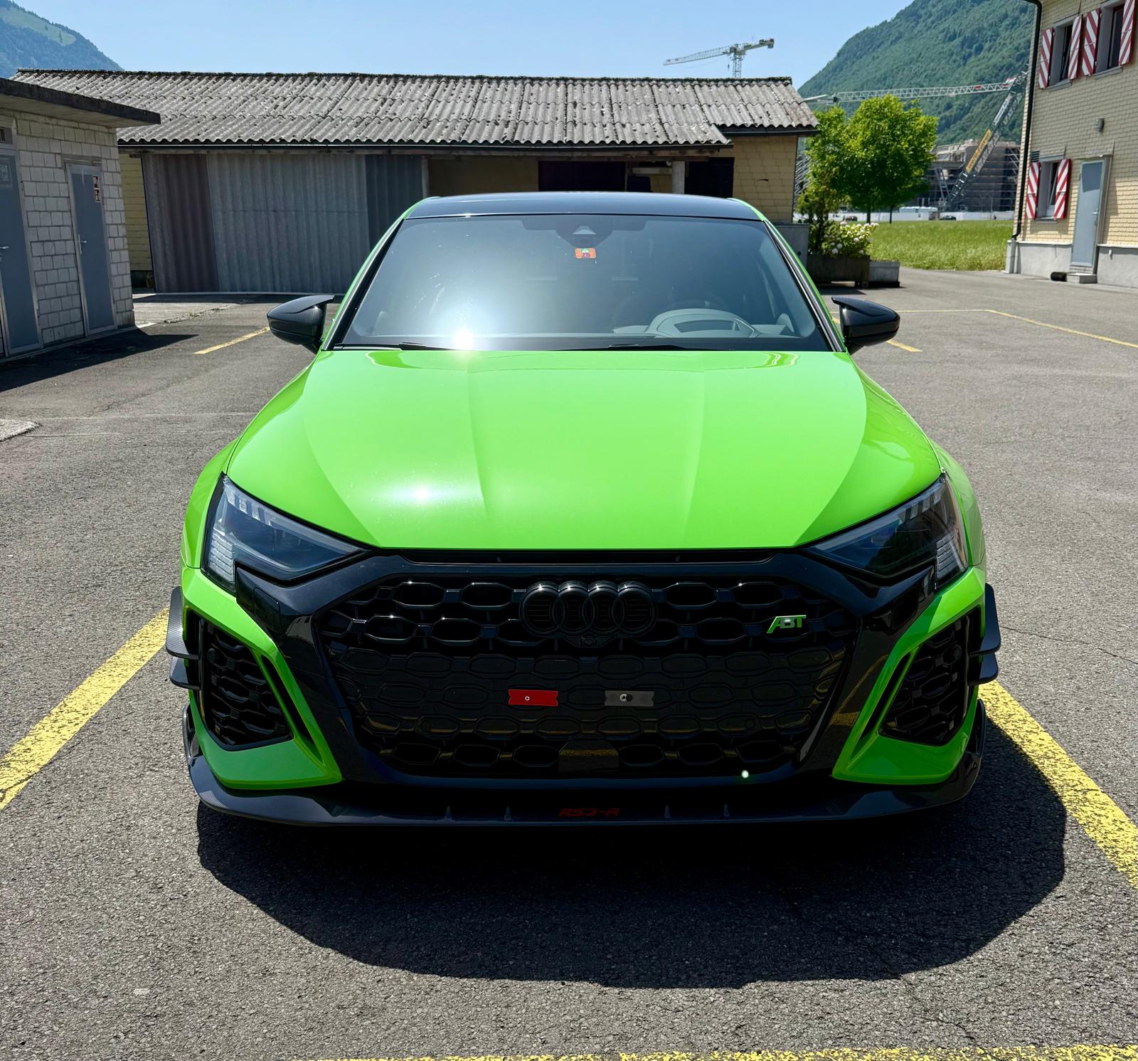 AUDI RS3 Sportback 2.5 TSI quattro S-tronic-image-3