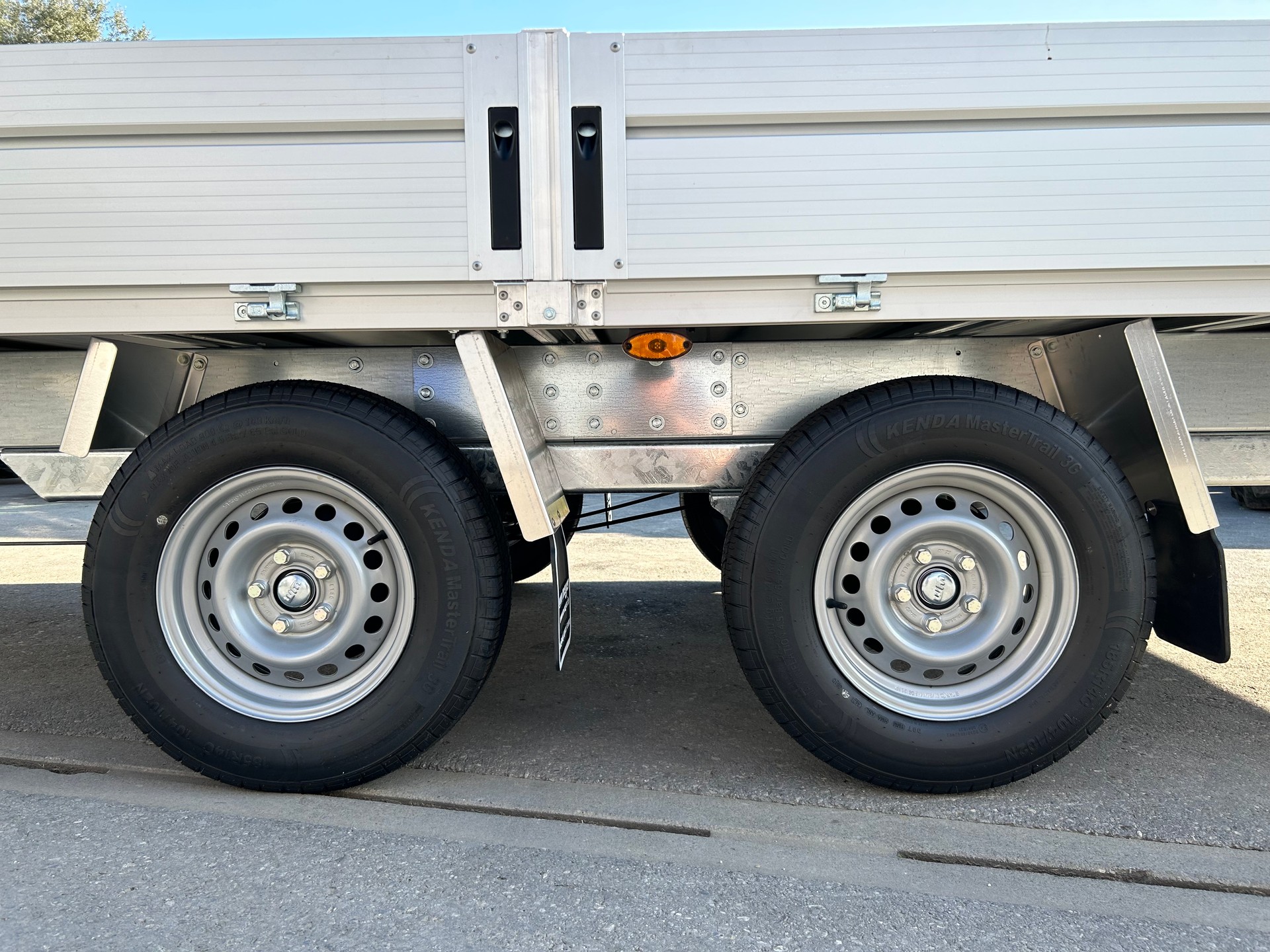 WM MEYER HLC 3560/210, roues 14 pouces-image-8