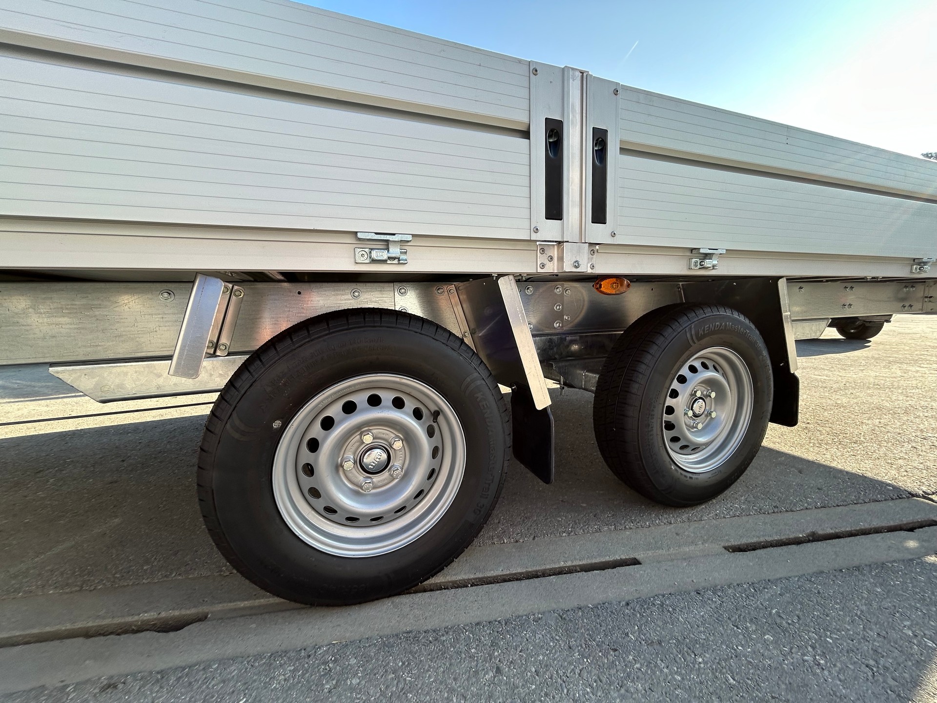 WM MEYER HLC 3560/210, roues 14 pouces-image-6