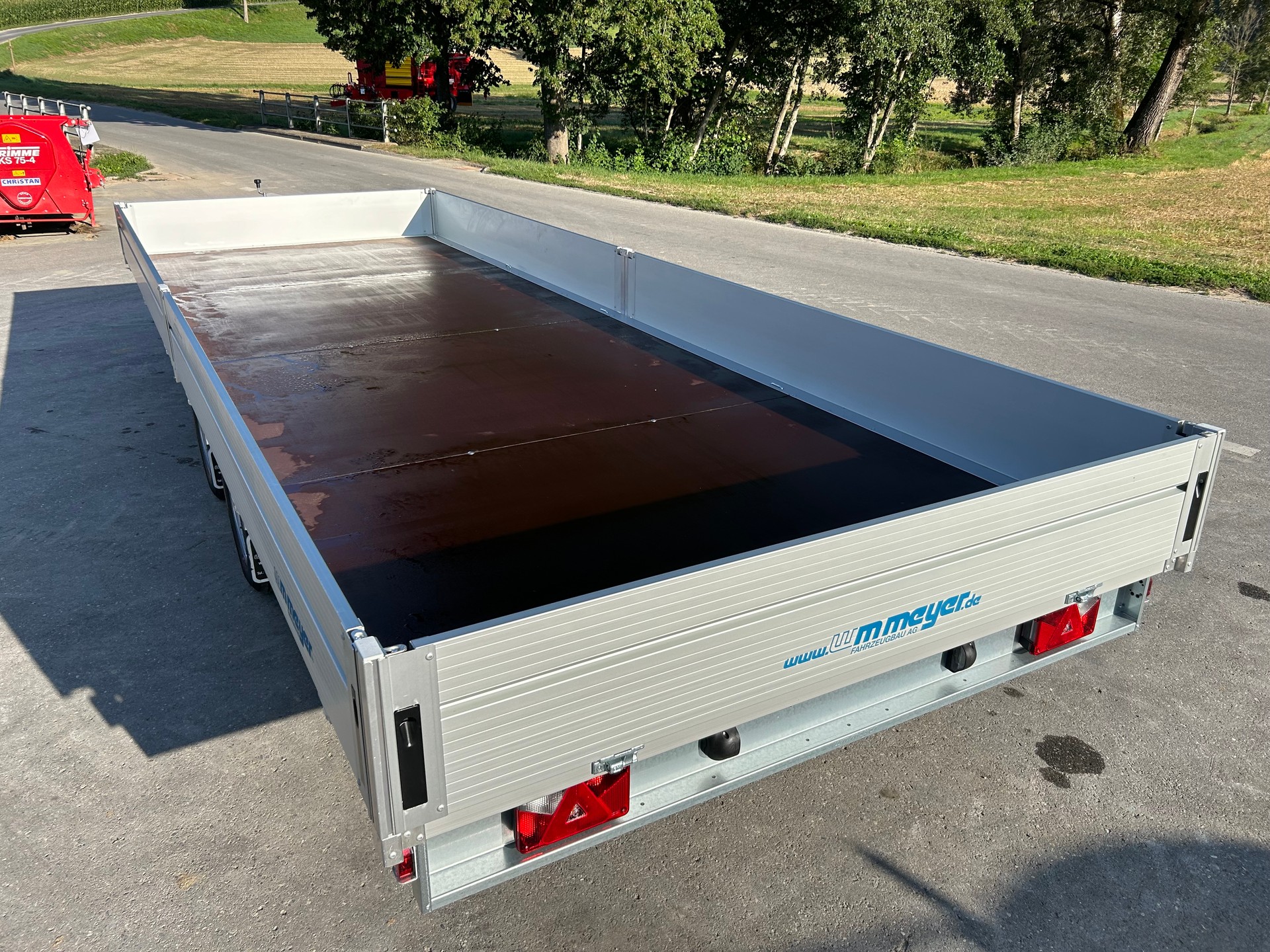 WM MEYER HLC 3560/210, roues 14 pouces-image-4