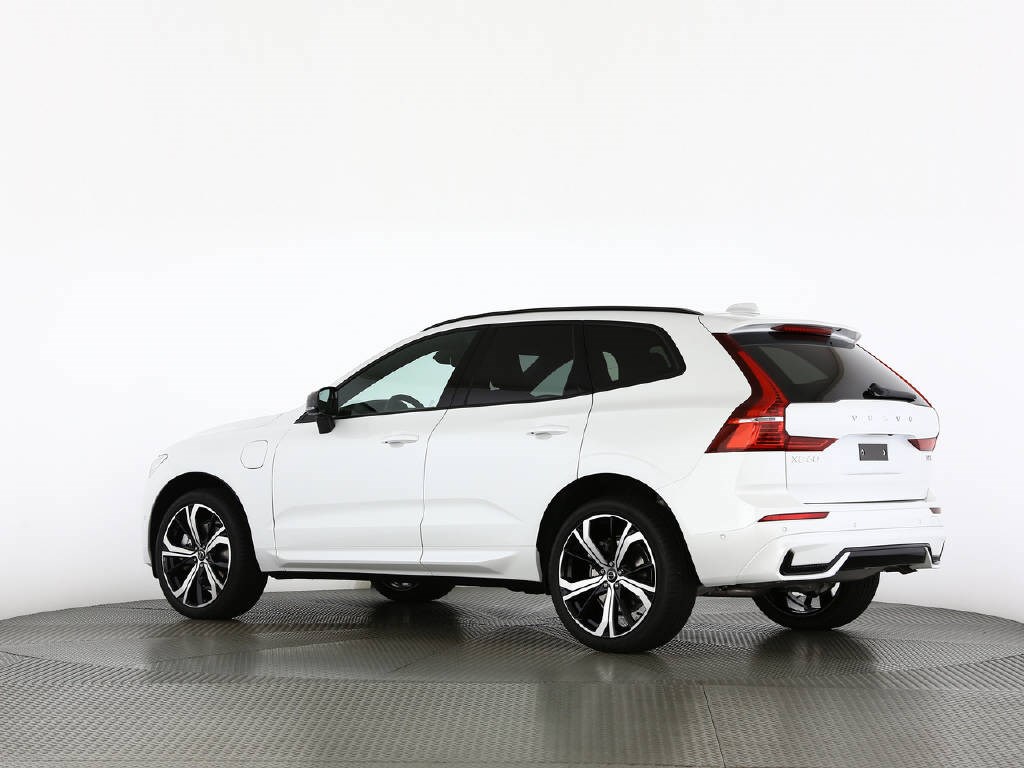 VOLVO XC60 2.0 T6 TE XCENTRIC Ultra Dark eAWD 18.8 kWh-showroom-element-3