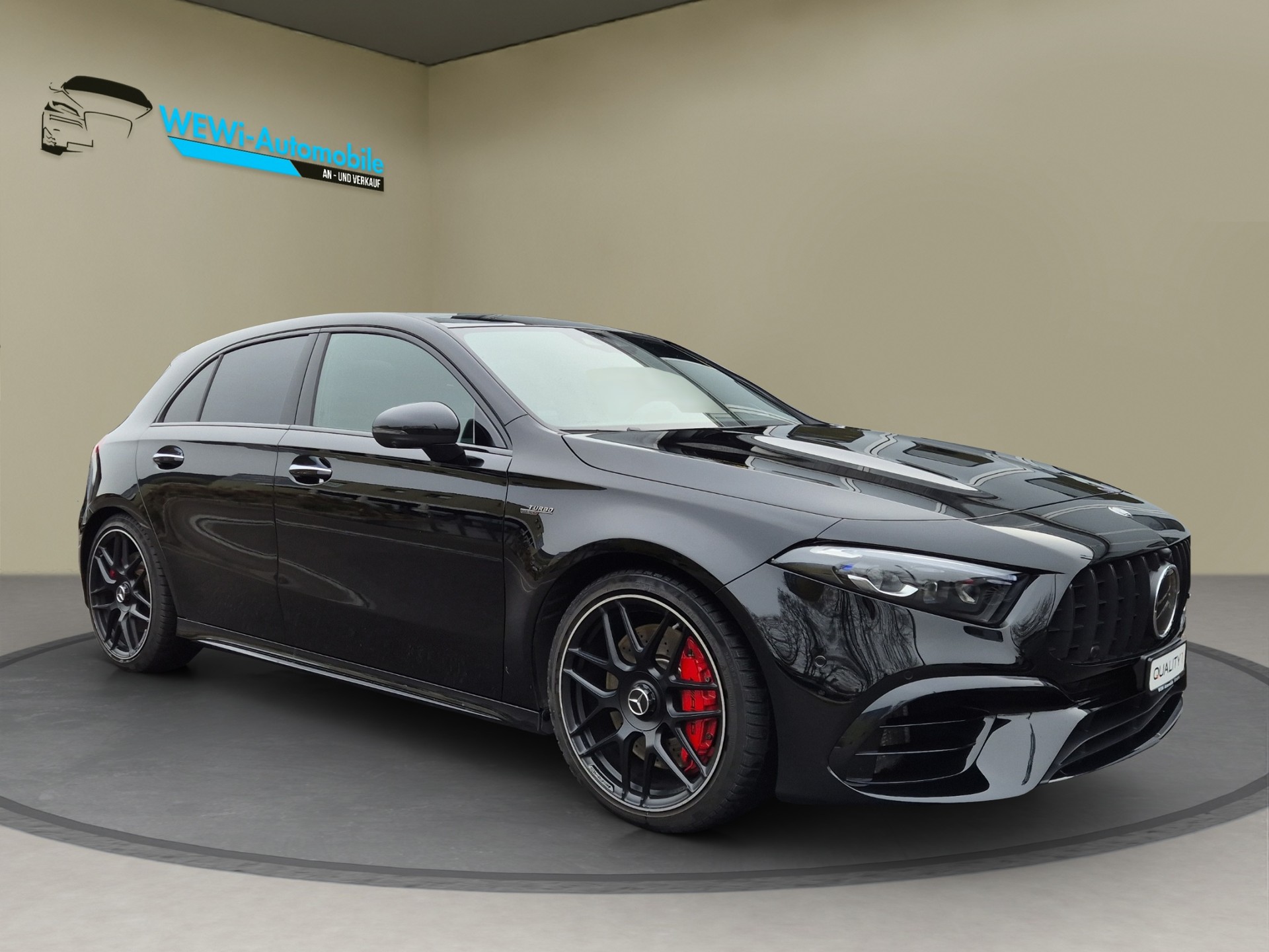 MERCEDES-BENZ A 45 S AMG 4Matic+ Speedshift-image-6