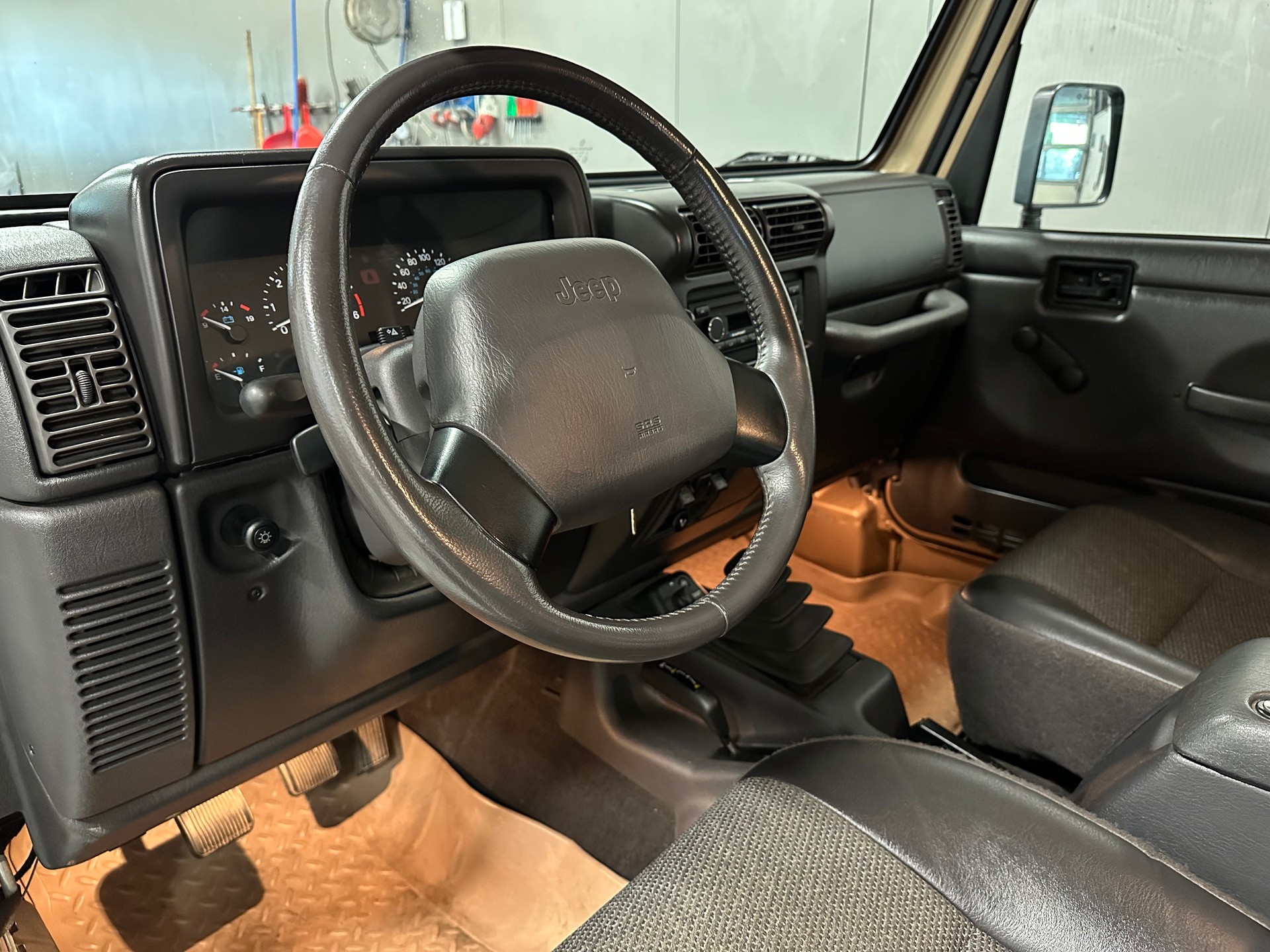 JEEP Wrangler 4.0 Sahara Hardtop-image-10