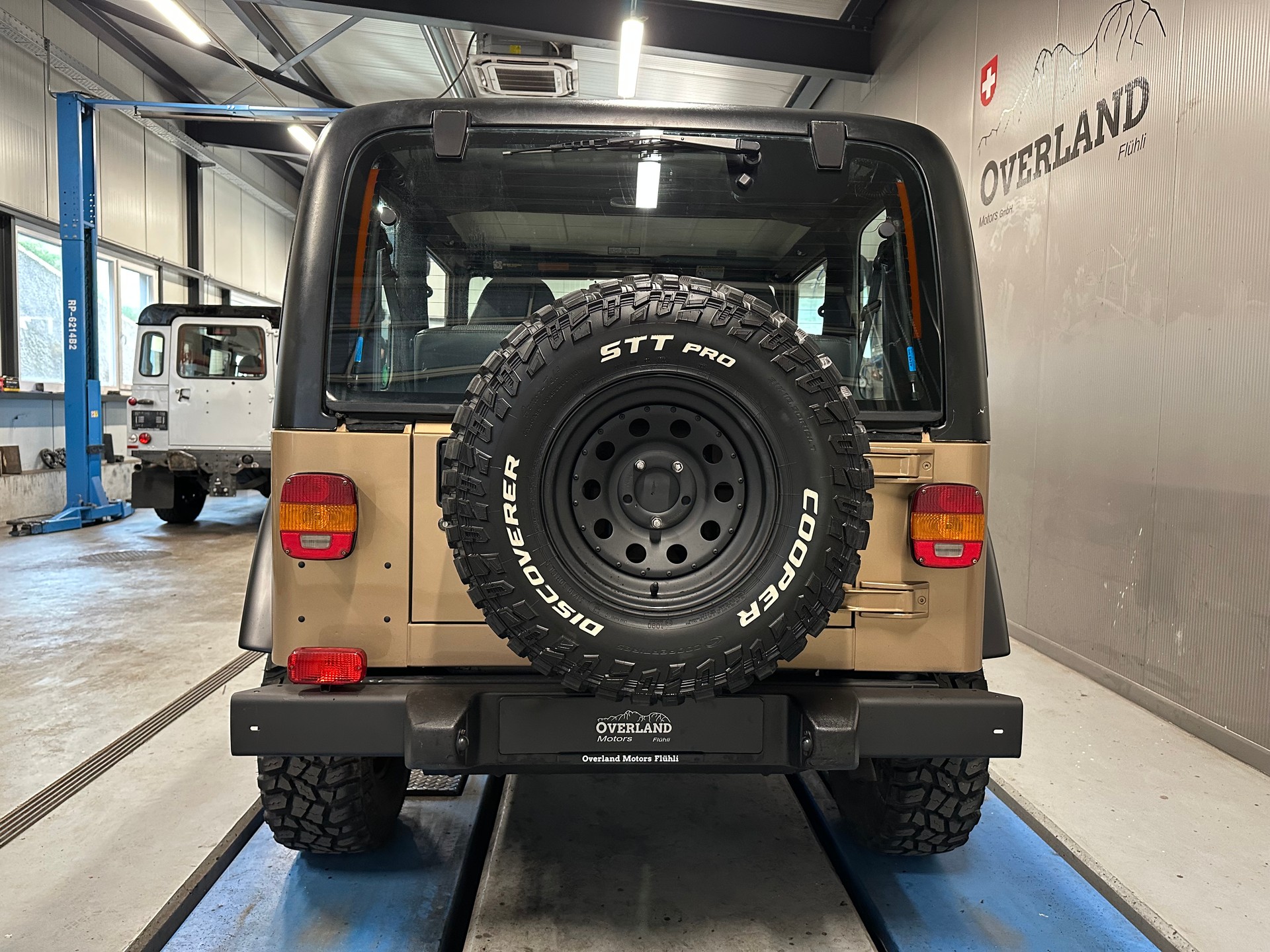 JEEP Wrangler 4.0 Sahara Hardtop-image-4