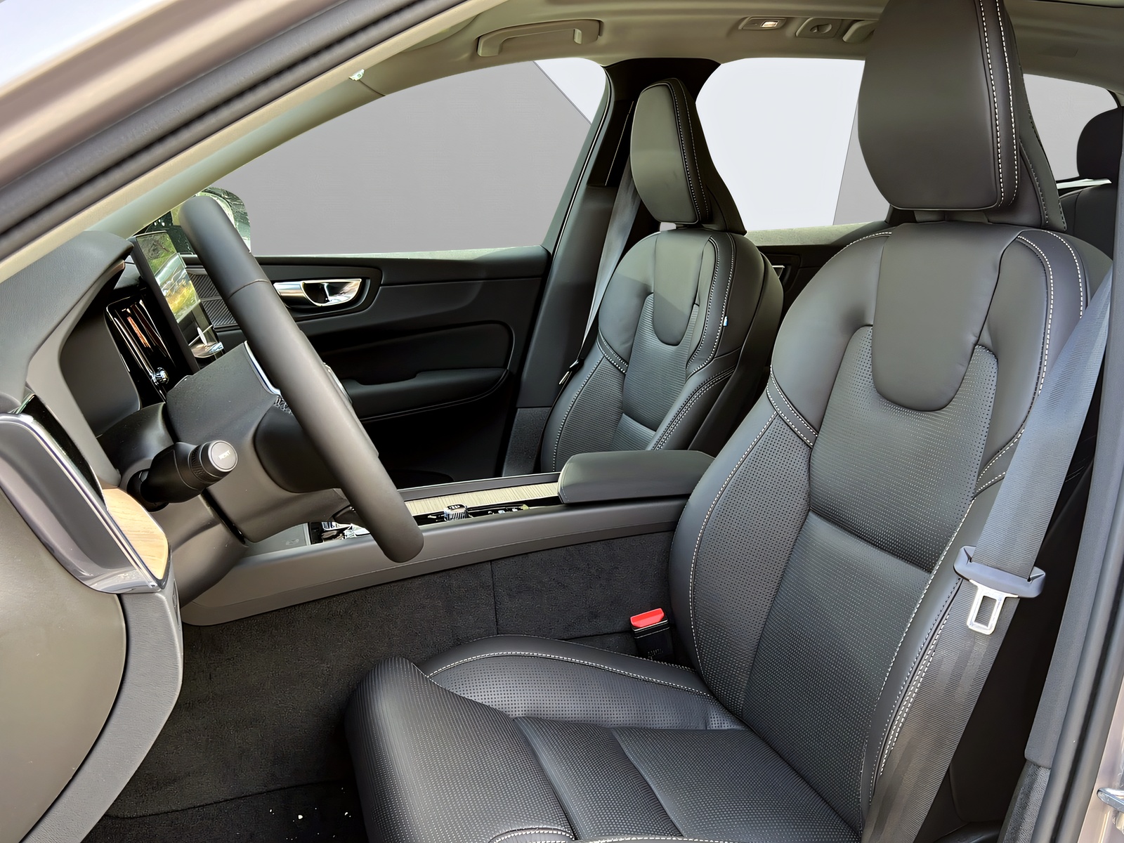 Image VOLVO XC60 XC60 2.0 T6 TE Plus Dark eAWD