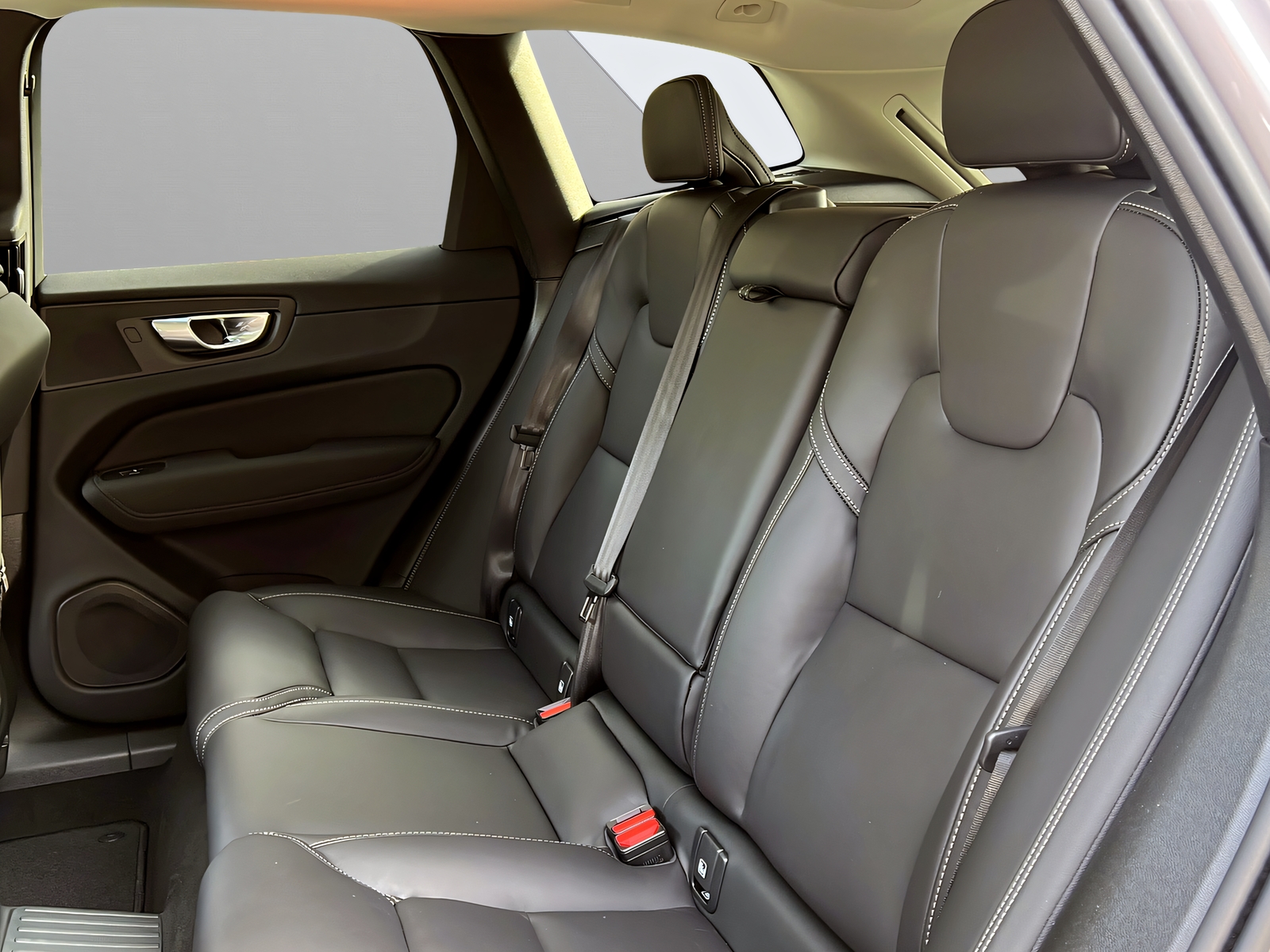 Image VOLVO XC60 XC60 2.0 T6 TE Plus Dark eAWD