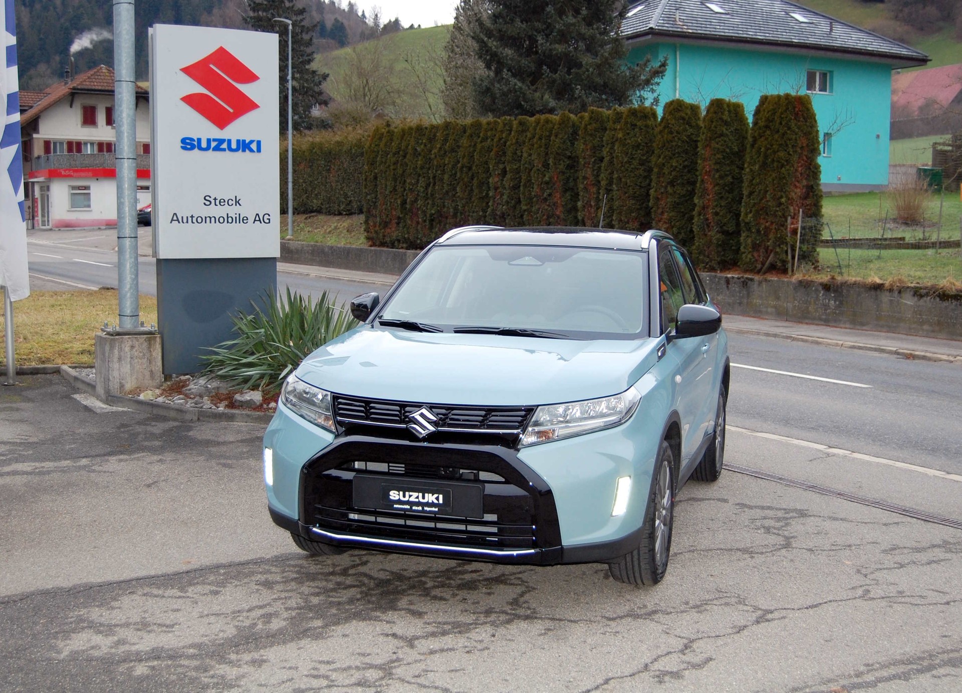 SUZUKI Vitara 1.5 Hybrid Compact + 4x4 AGS-showroom-element-1