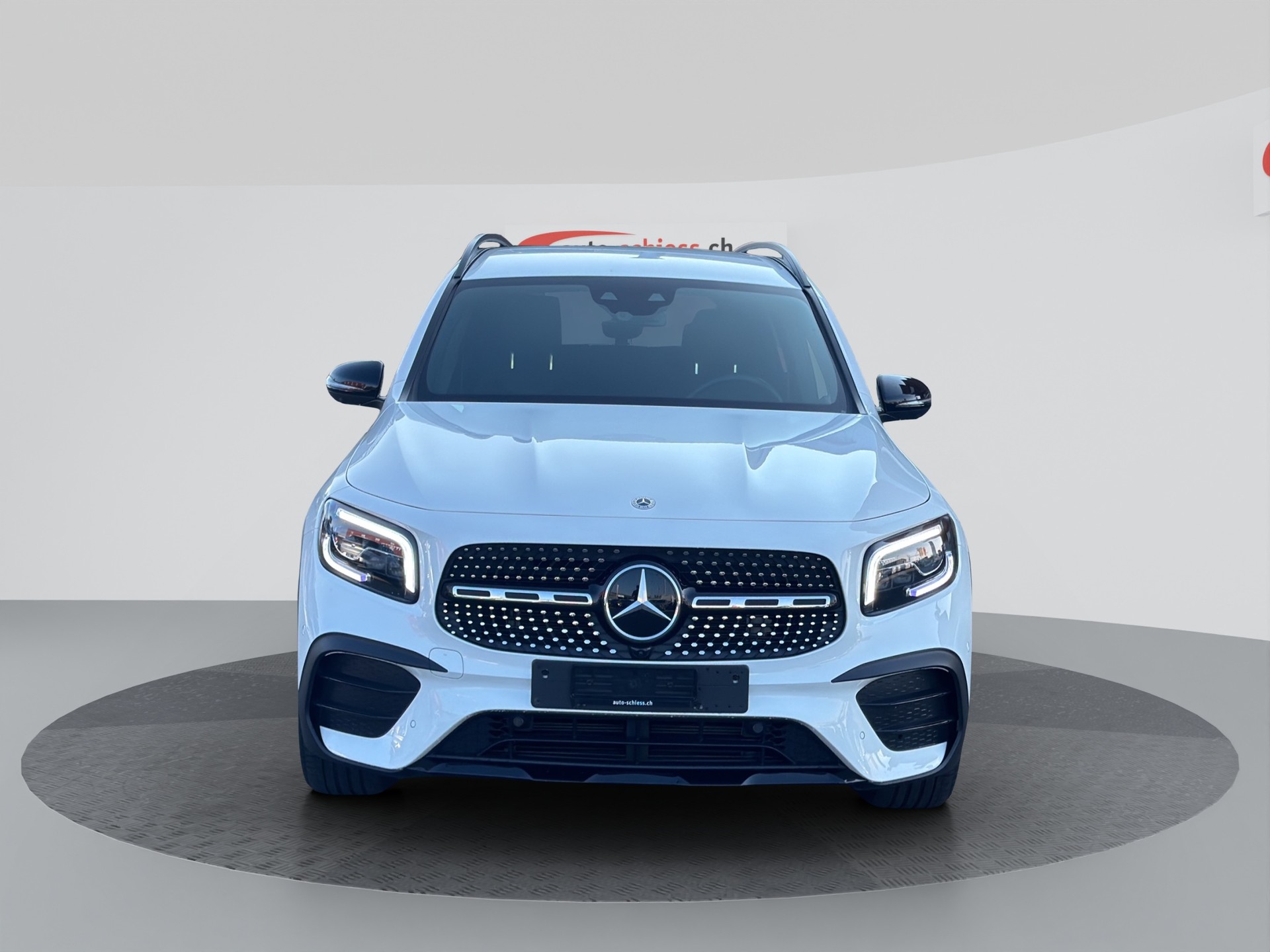 MERCEDES-BENZ GLB 200 4Matic AMG Line 8G-Tronic Night-showroom-element-1