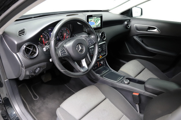 Image MERCEDES-BENZ GLA-220 GLA 220 4Matic