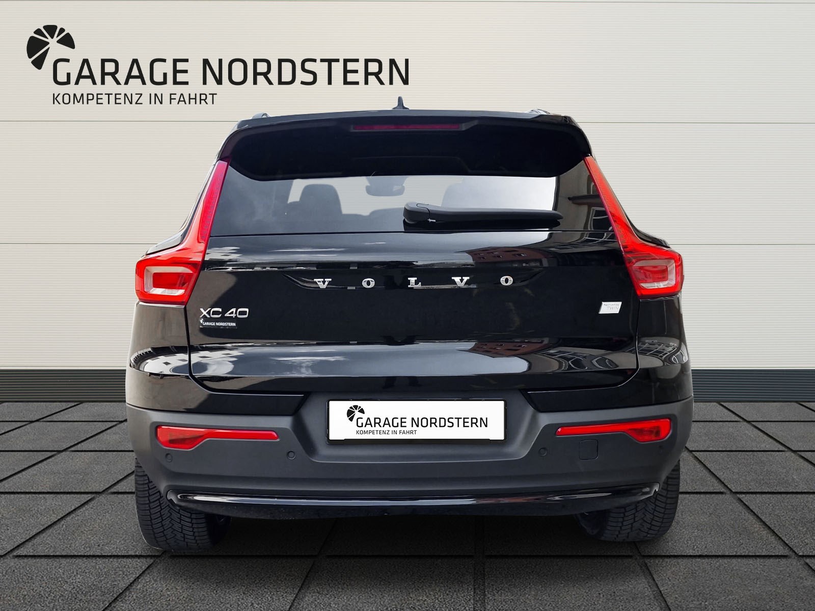 VOLVO XC40 E80 Twin Ultimate AWD-showroom-element-3