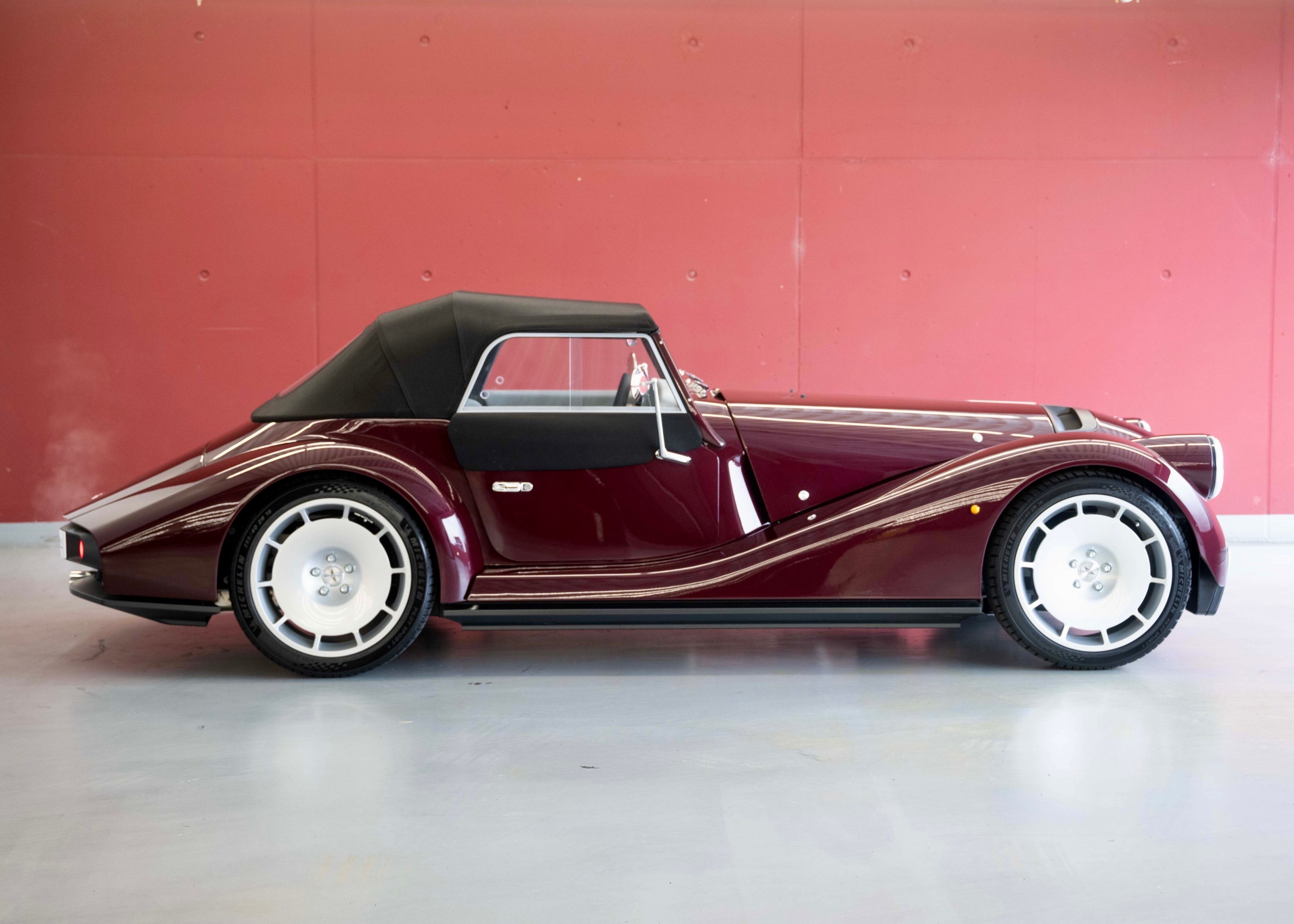 Image MORGAN  Supersport 3.0 Bespoke (New Swiss Executive car)