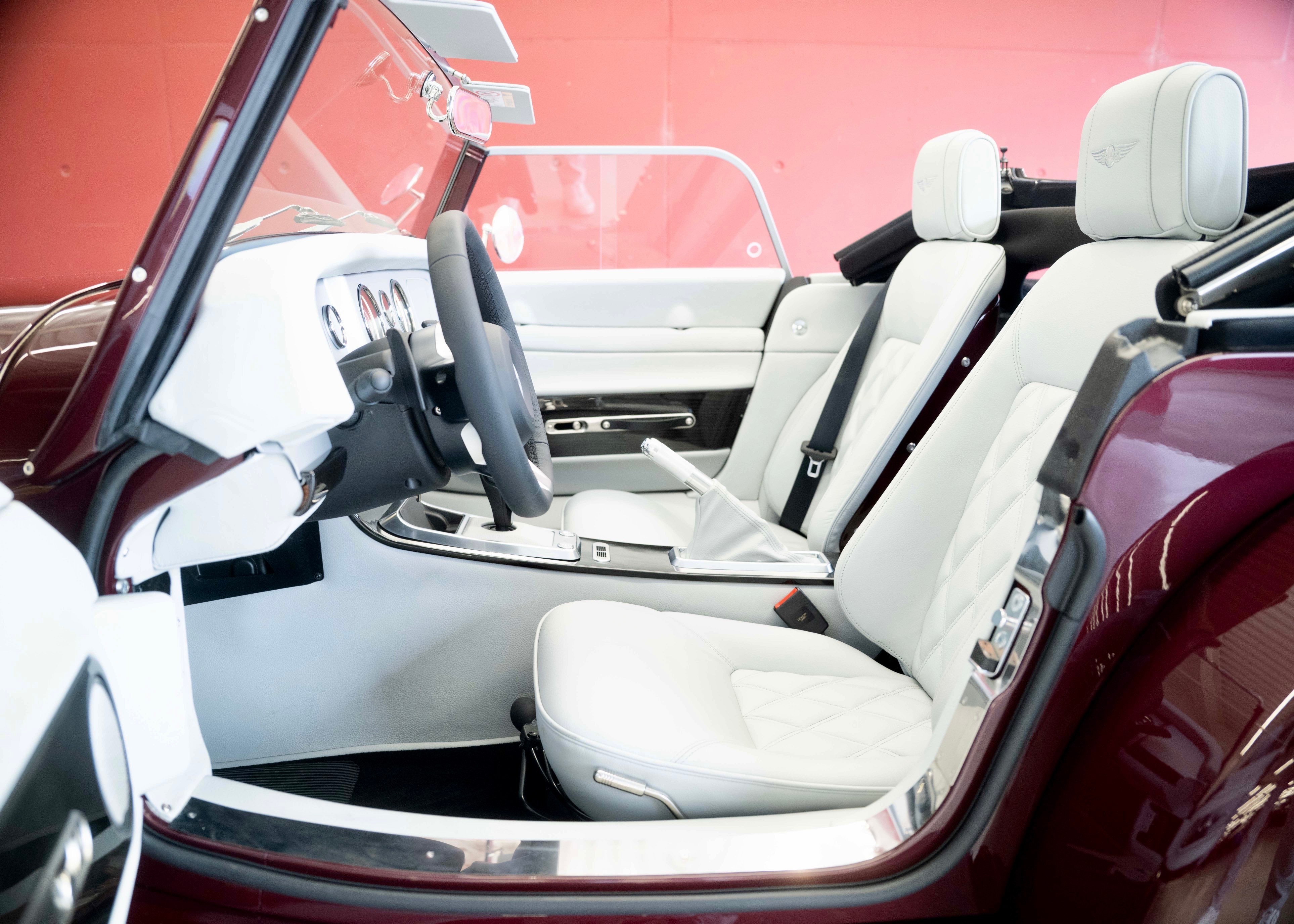 Image MORGAN  Supersport 3.0 Bespoke (New Swiss Executive car)