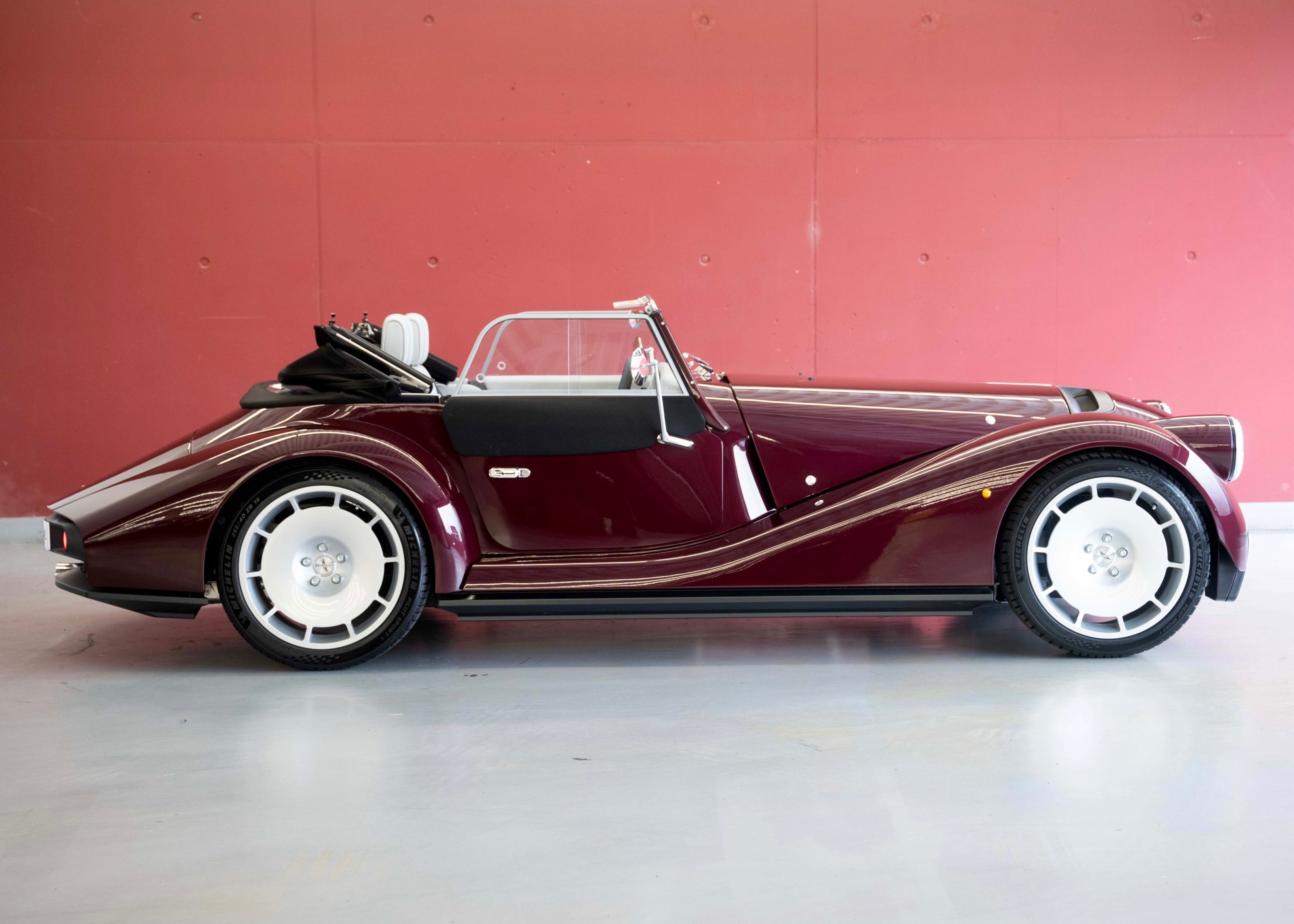 Image MORGAN  Supersport 3.0 Bespoke (New Swiss Executive car)