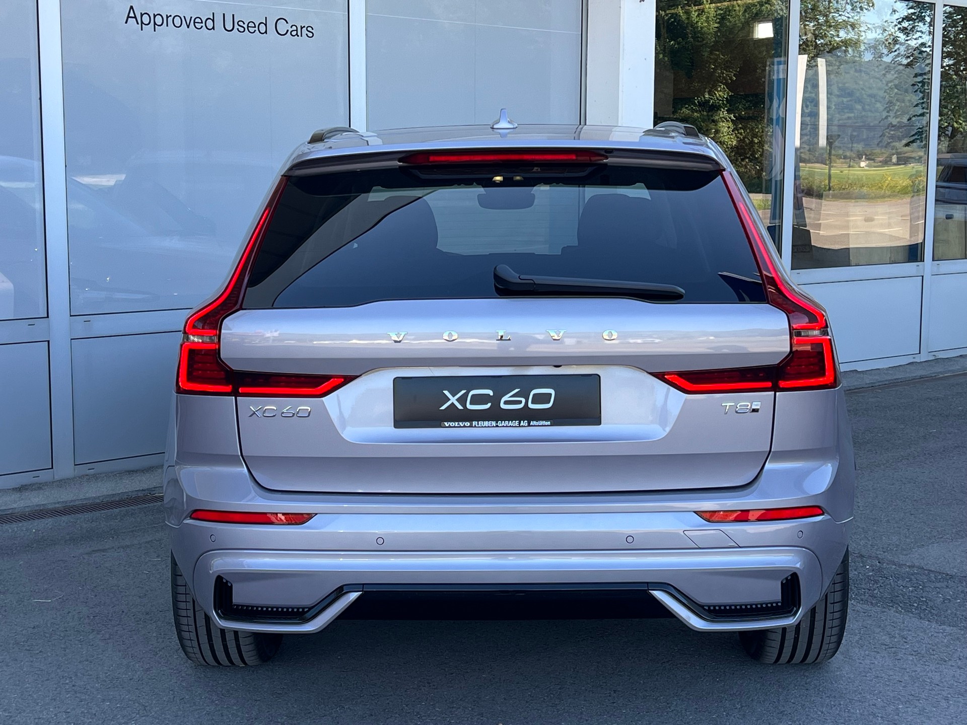 VOLVO XC60 T8 eAWD Ultra Dark Geartronic-image-28