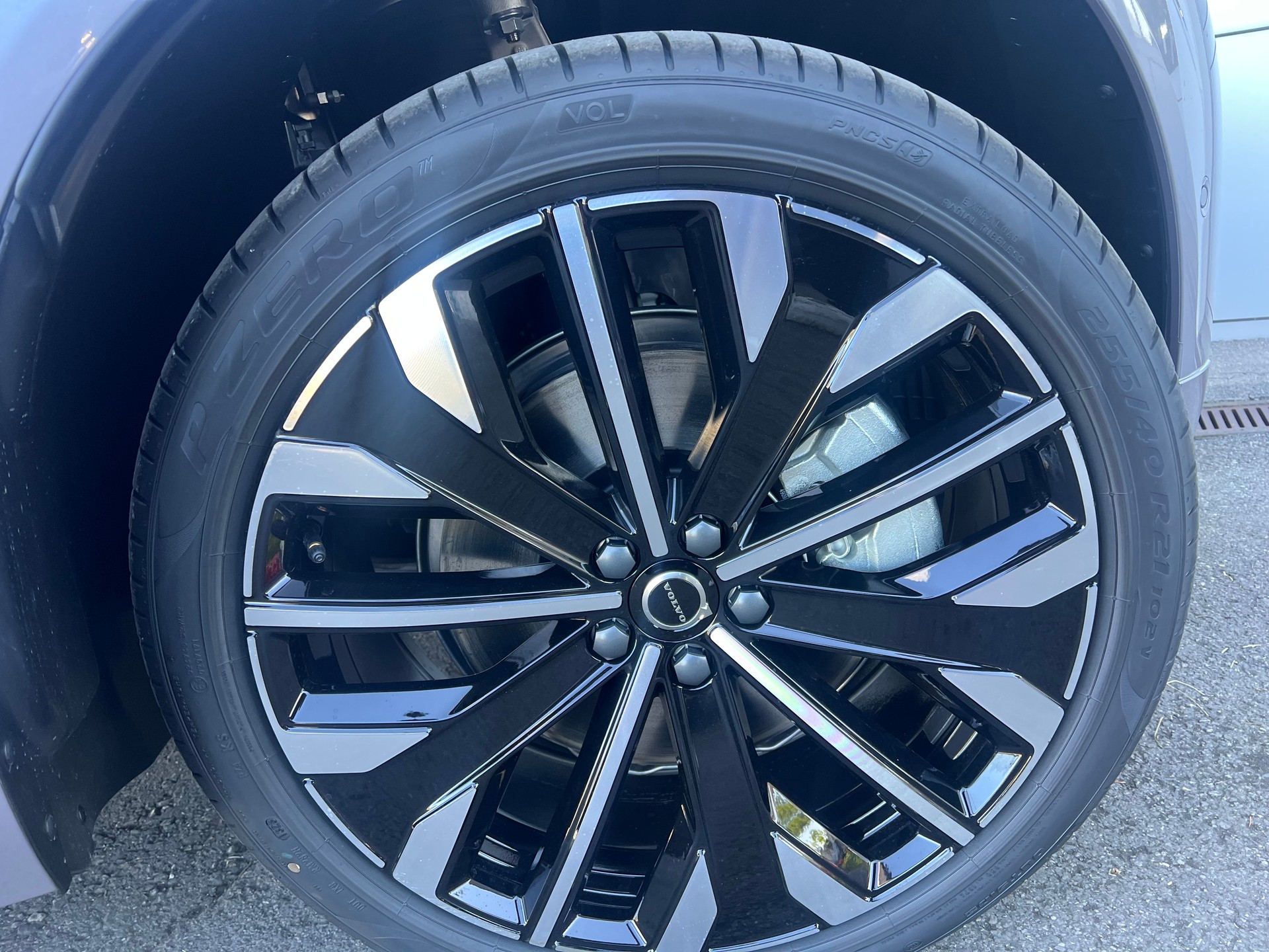 VOLVO XC60 T8 eAWD Ultra Dark Geartronic-image-10