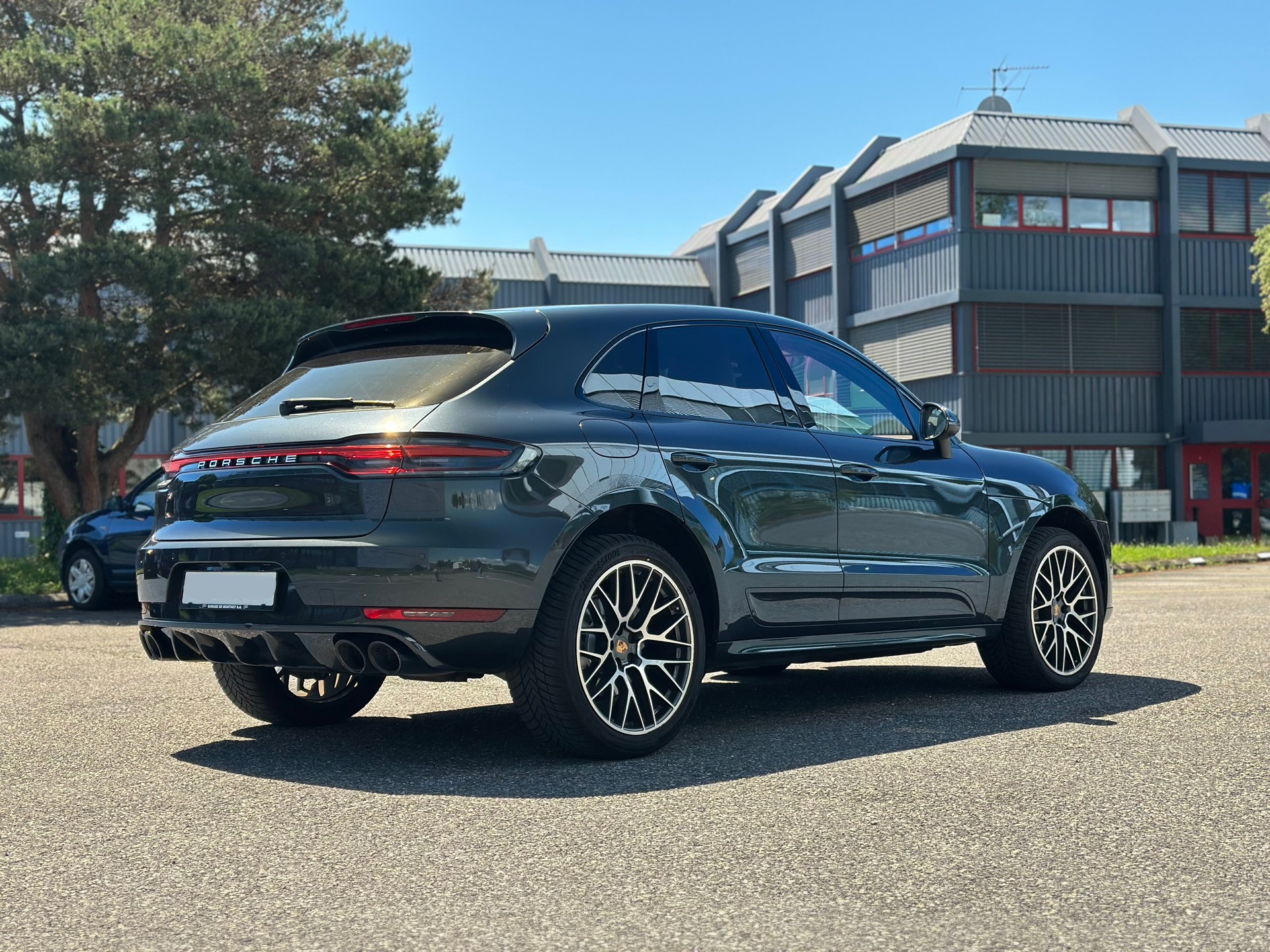 PORSCHE Macan S PDK-image-4