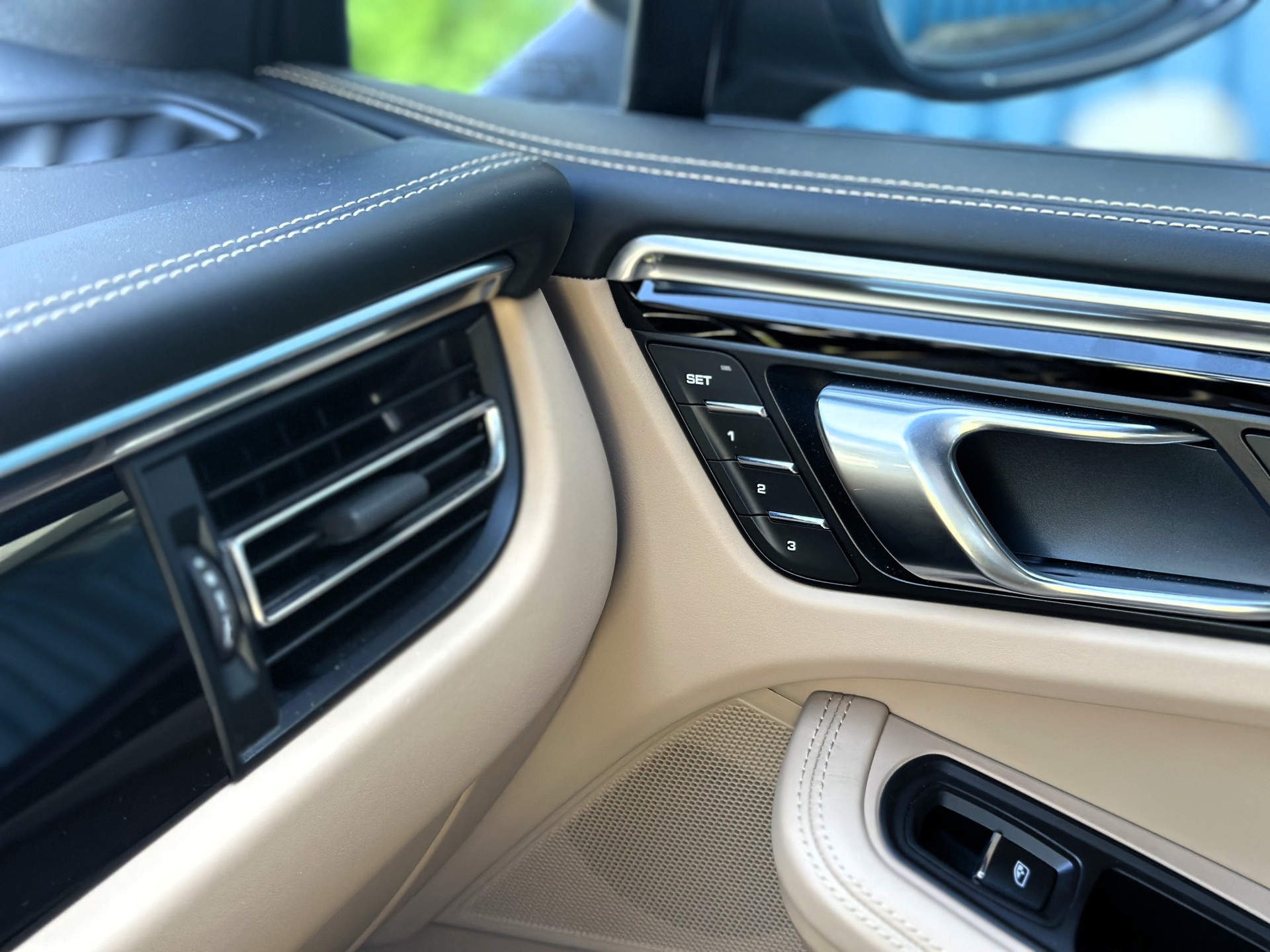 PORSCHE Macan S PDK-image-15