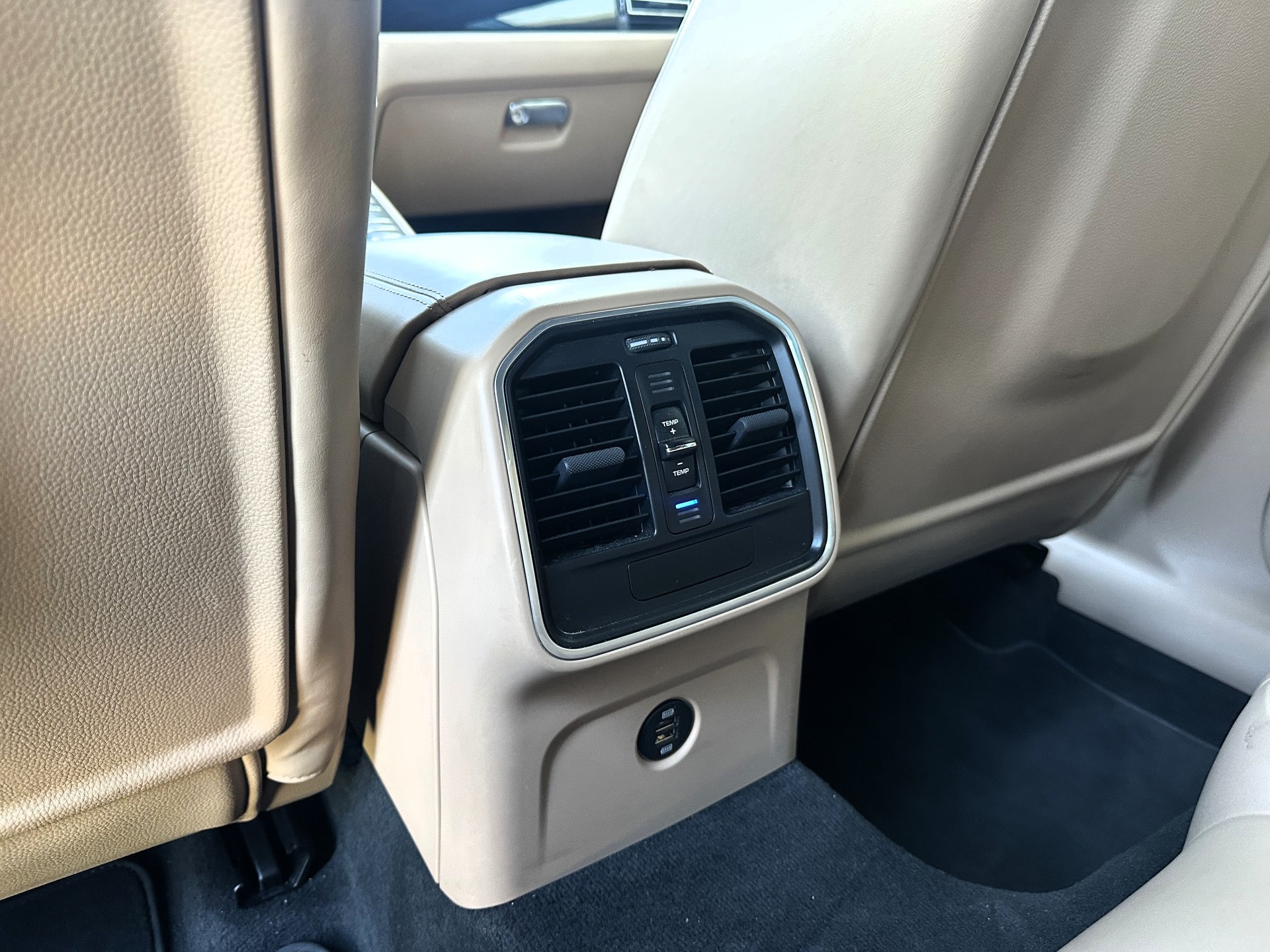 PORSCHE Macan S PDK-image-17