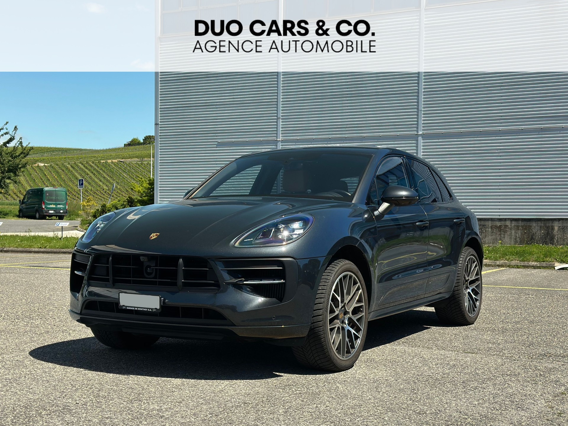 PORSCHE Macan S PDK-showroom-element-1