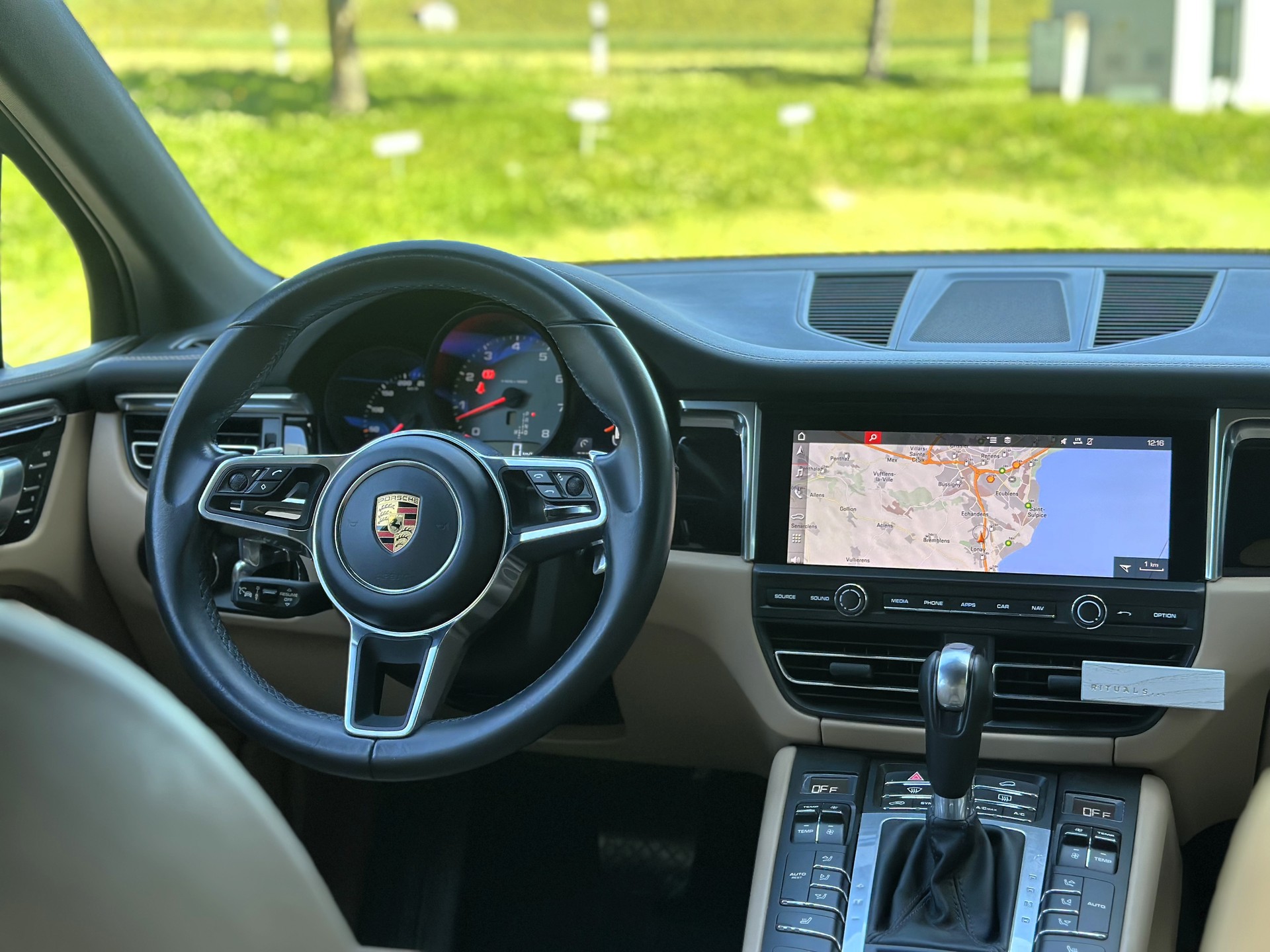 PORSCHE Macan S PDK-image-10