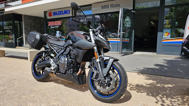 SUZUKI GSX 8 S