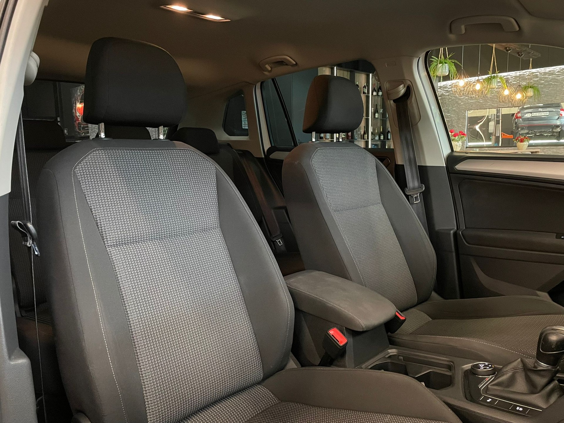 VW Tiguan 2.0 TDI SCR Trendline 4Motion DSG-image-13