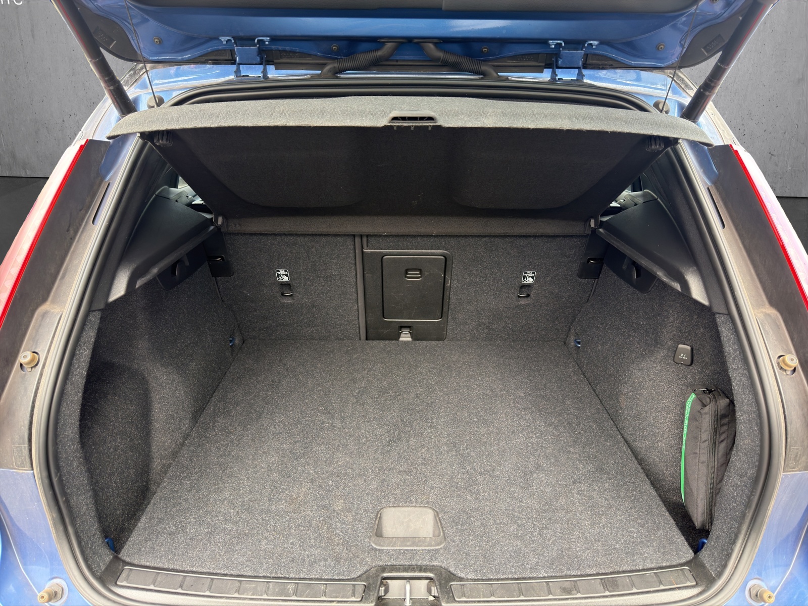 Image VOLVO XC40 XC40 T4 TwE R-Design DCT