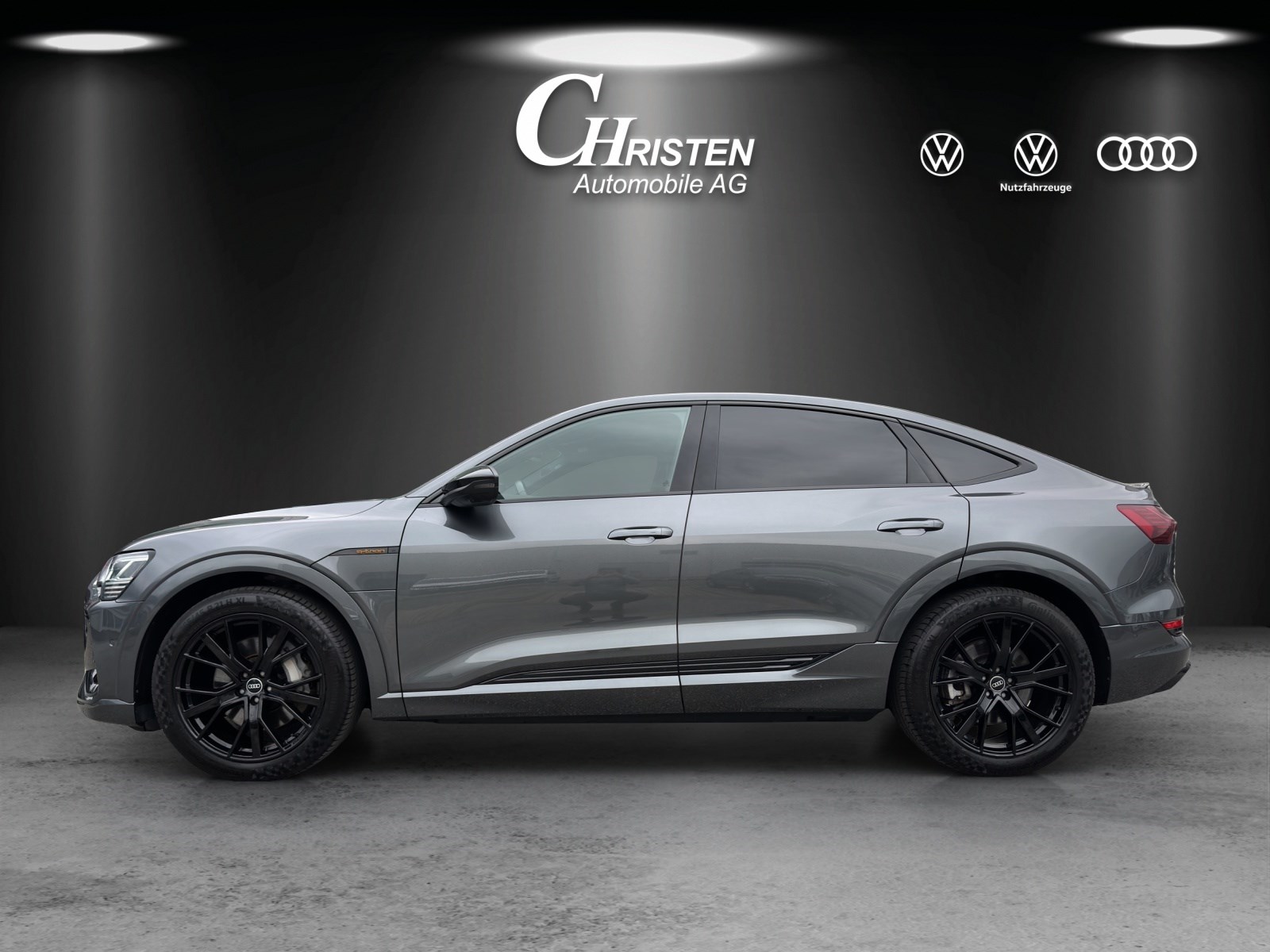 AUDI e-tron 55 Sportback S Line Black Edition quattro-showroom-element-1